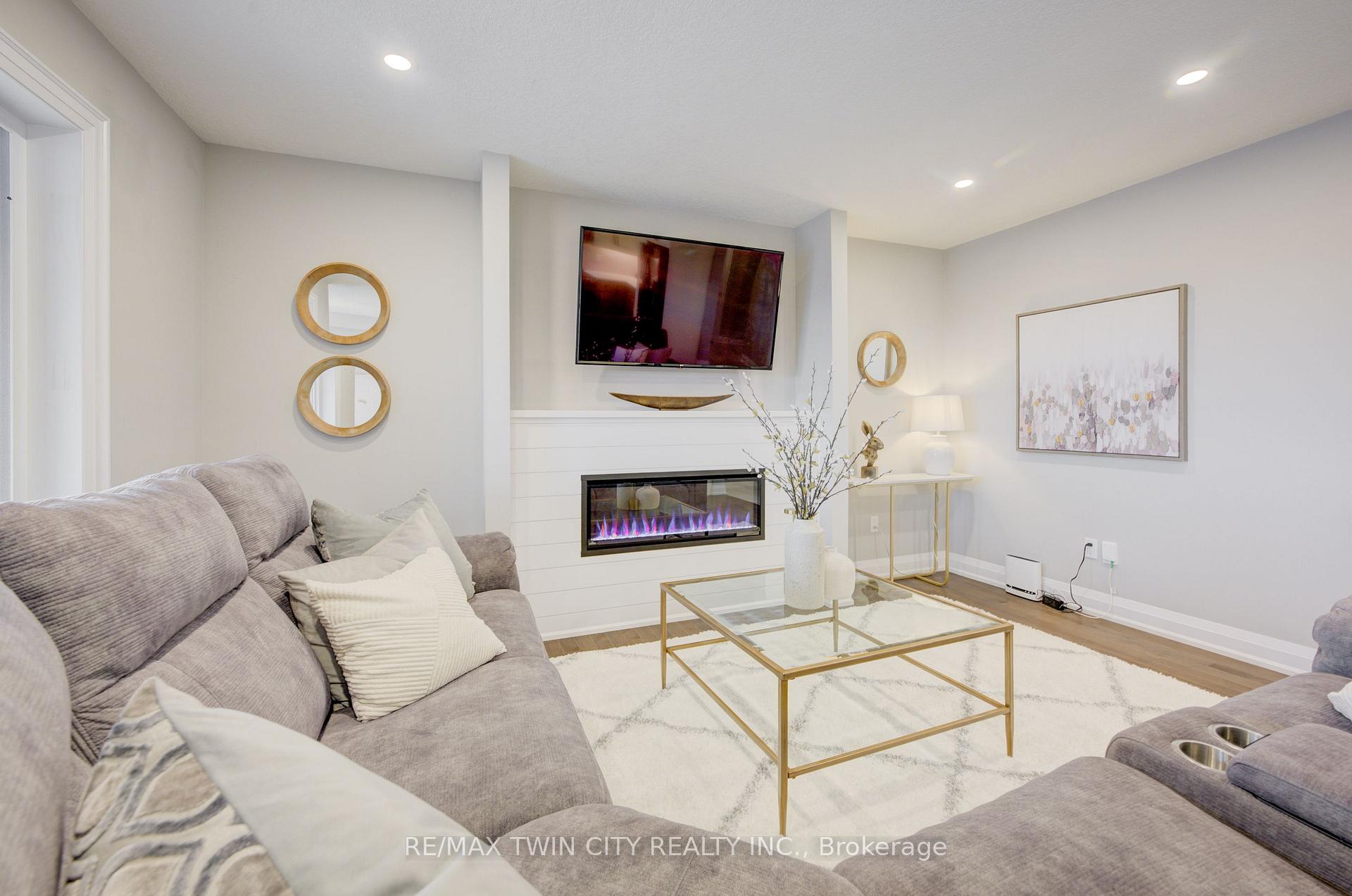 Photo 8 of 131 Woodberry Crescent, Woolwich — HOMEH