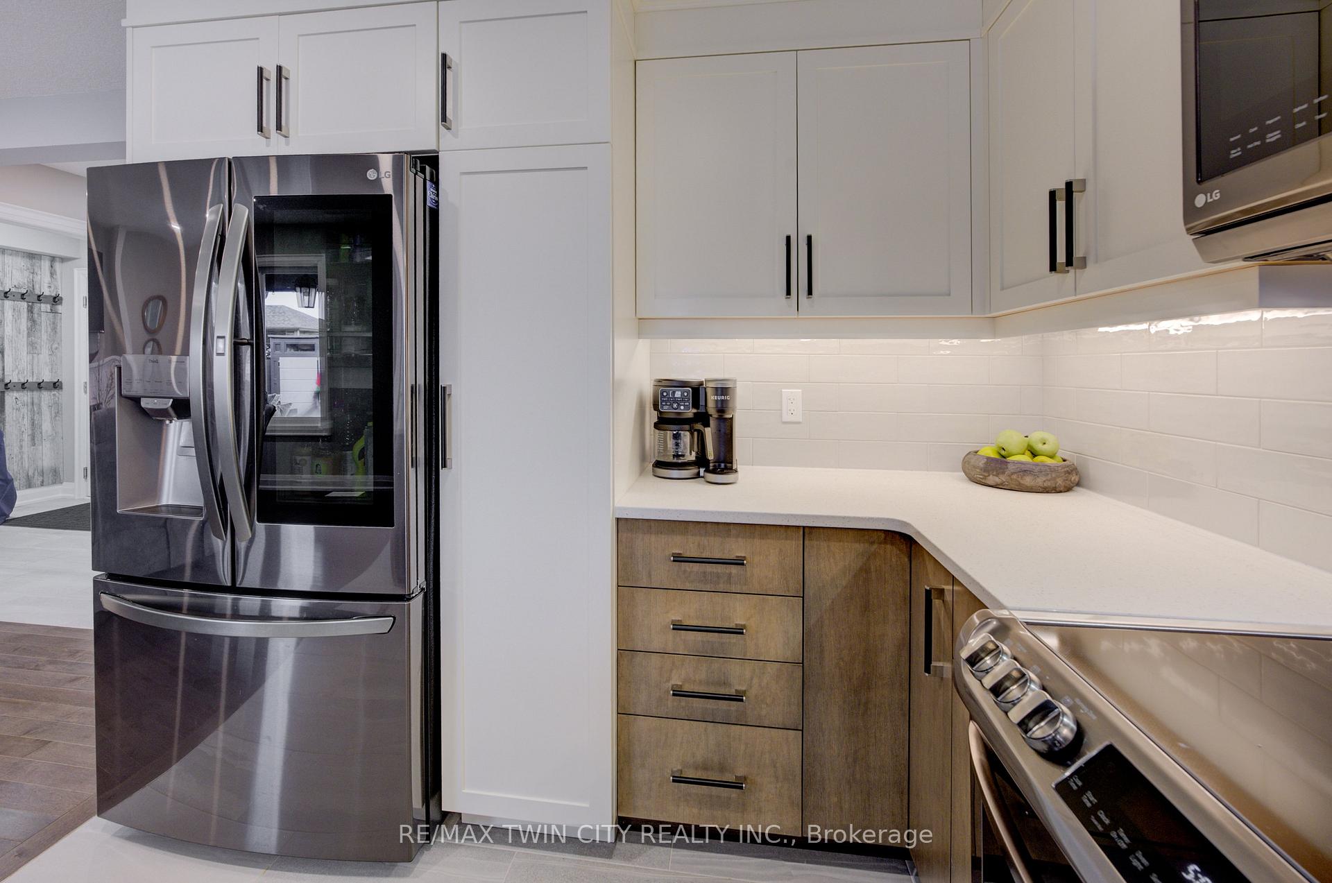 Photo 9 of 131 Woodberry Crescent, Woolwich — HOMEH
