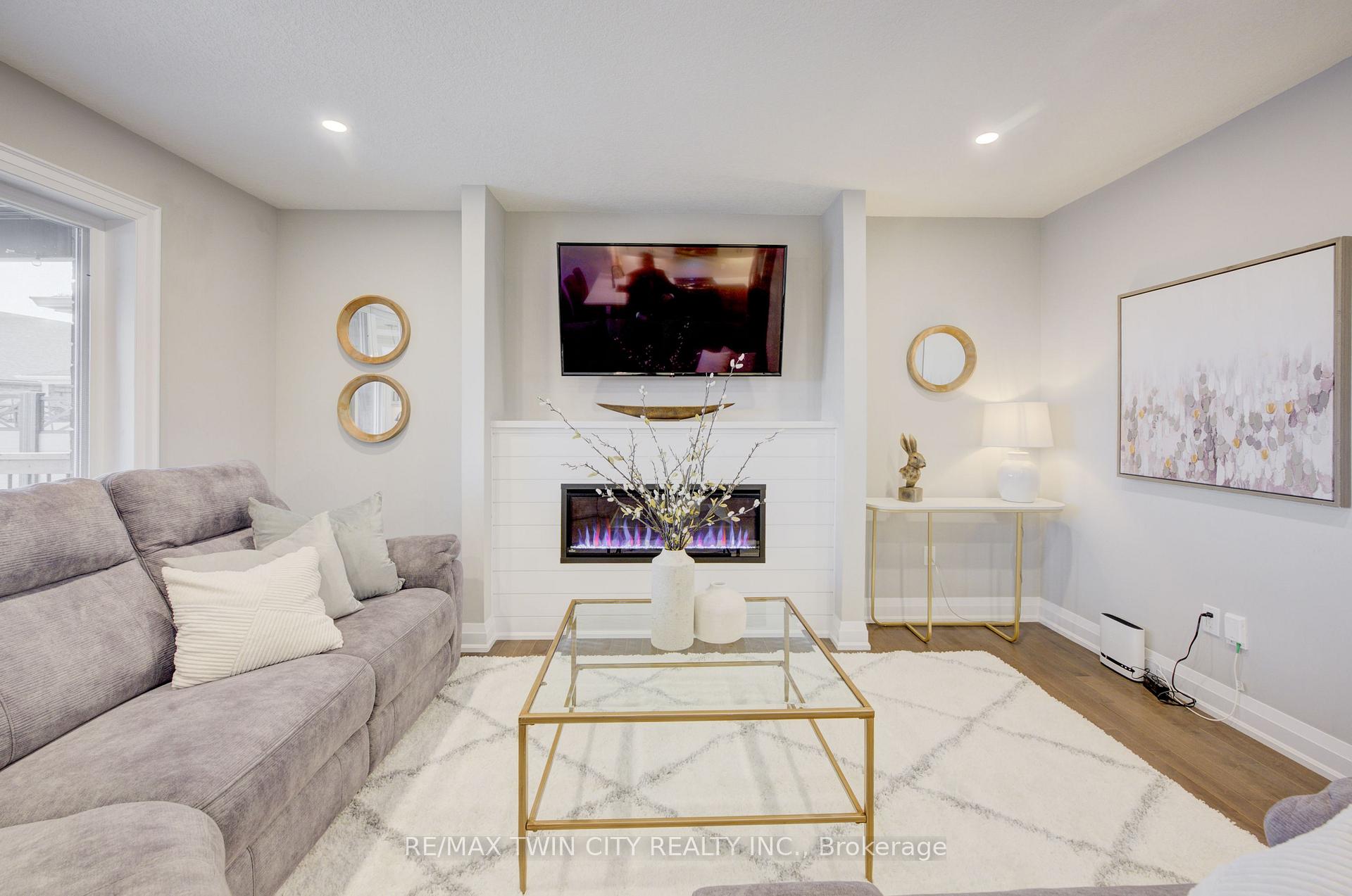 Photo 16 of 131 Woodberry Crescent, Woolwich — HOMEH