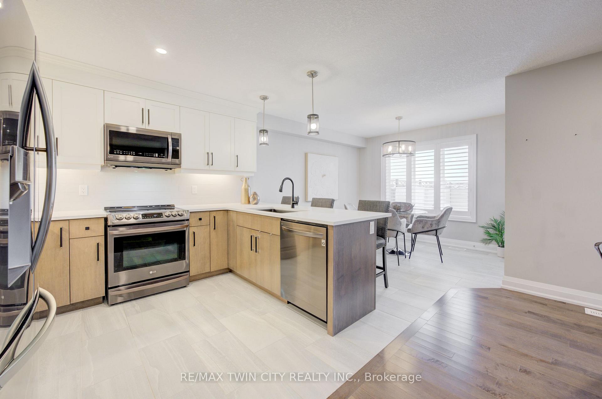 Photo 17 of 131 Woodberry Crescent, Woolwich — HOMEH