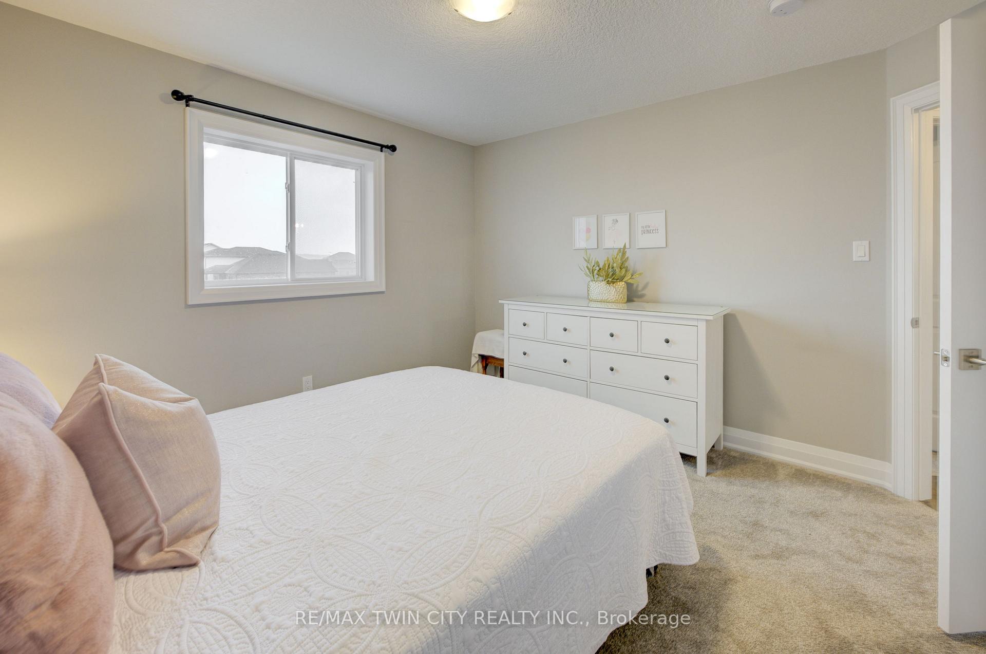 Photo 29 of 131 Woodberry Crescent, Woolwich — HOMEH
