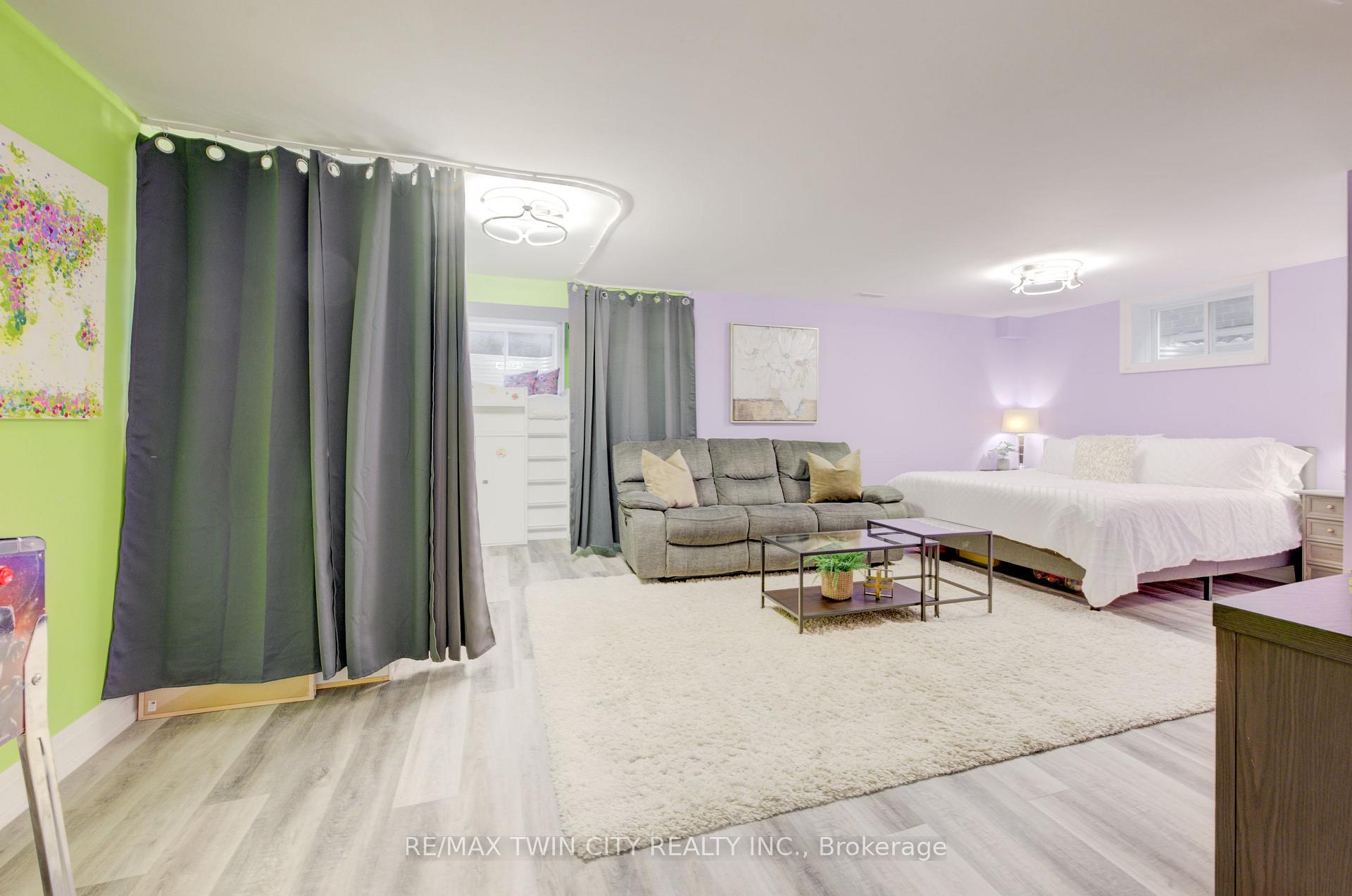 Photo 33 of 131 Woodberry Crescent, Woolwich — HOMEH
