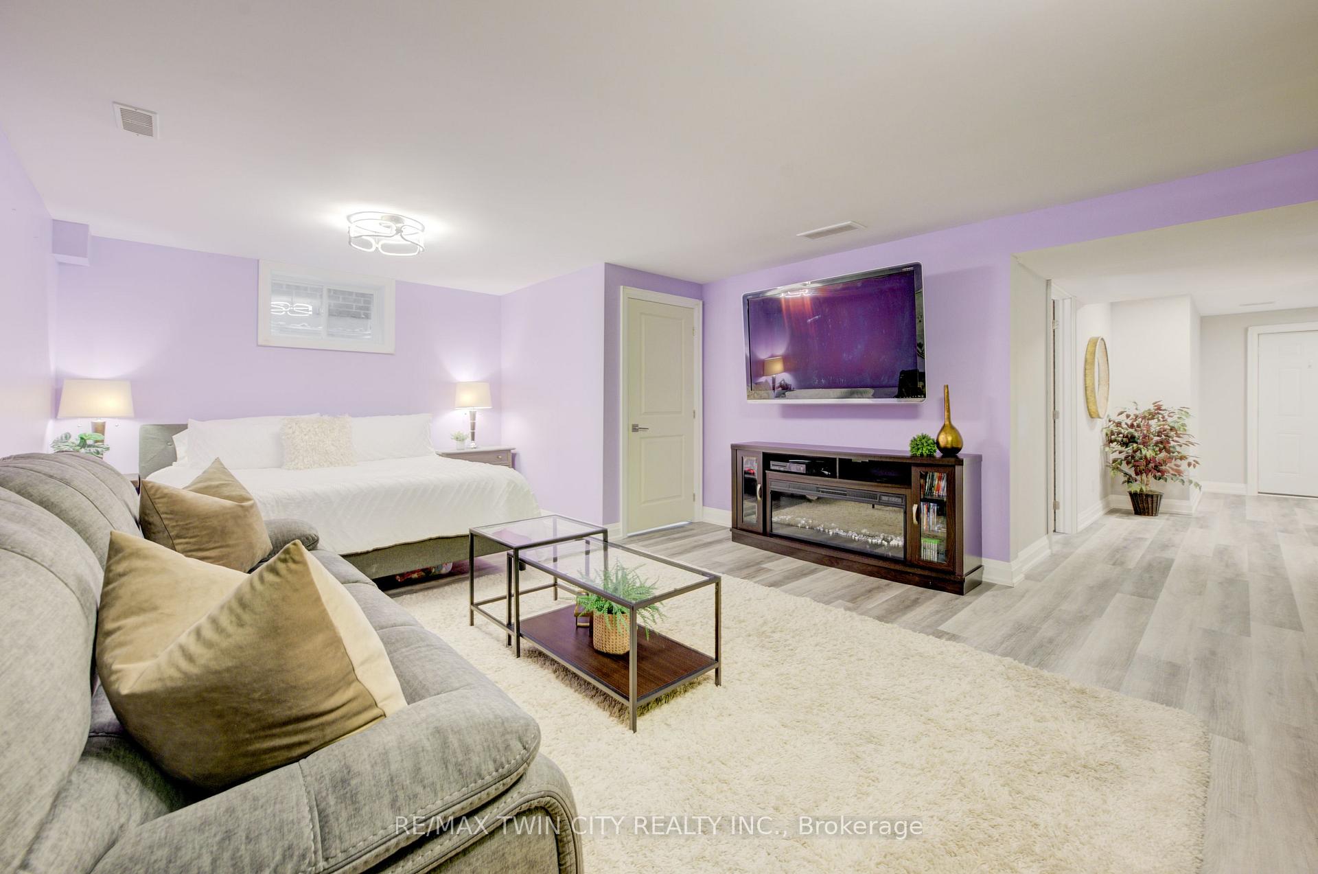 Photo 43 of 131 Woodberry Crescent, Woolwich — HOMEH
