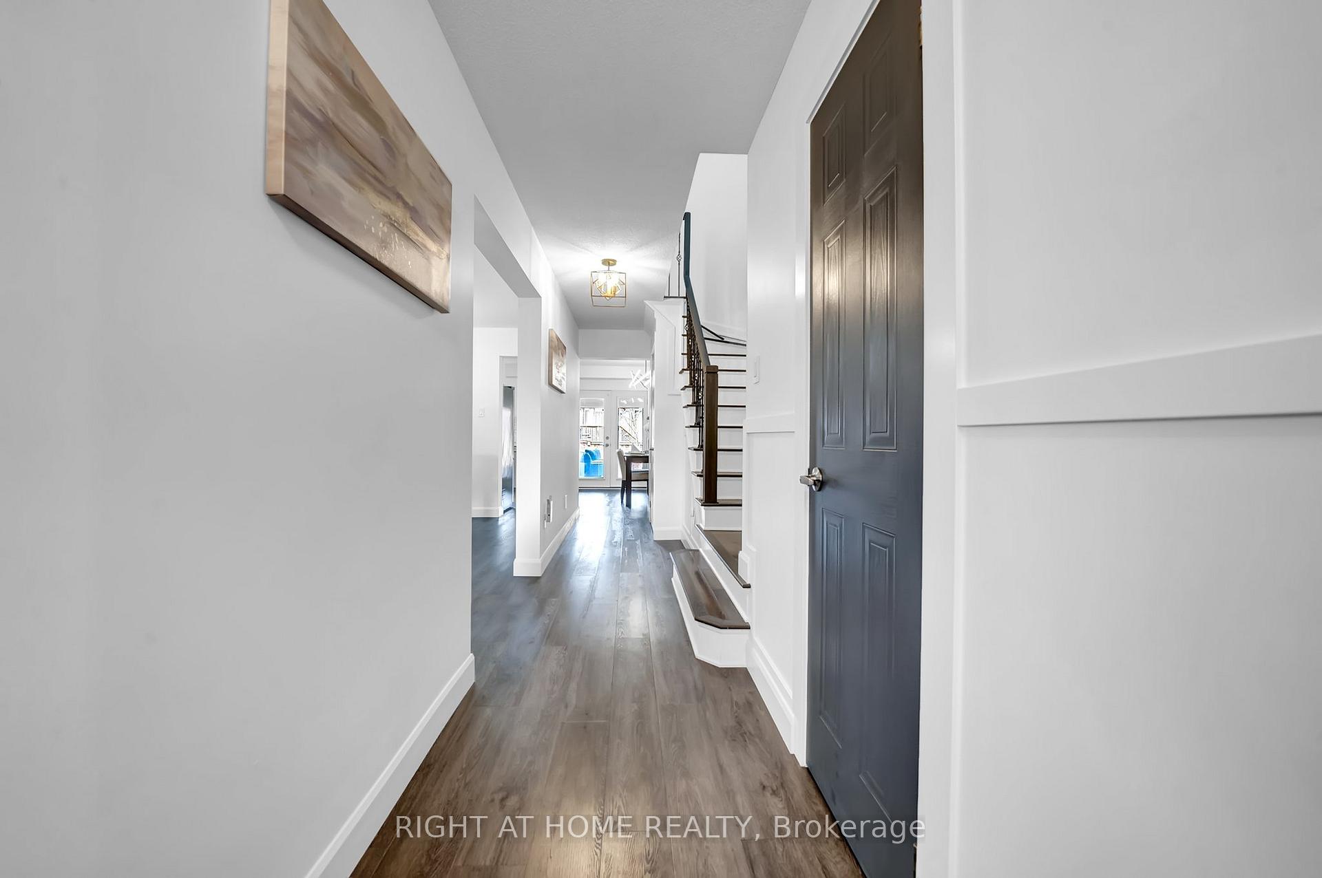 Photo 2 of 18 Landerville Lane, Clarington, Bowmanville — HOMEH