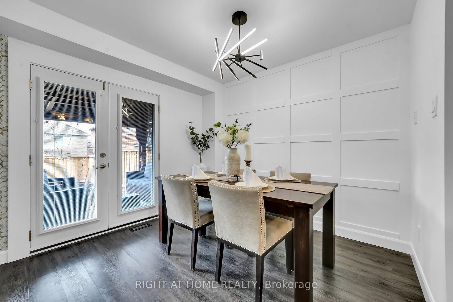 Photo 7 of 18 Landerville Lane, Clarington, Bowmanville — HOMEH