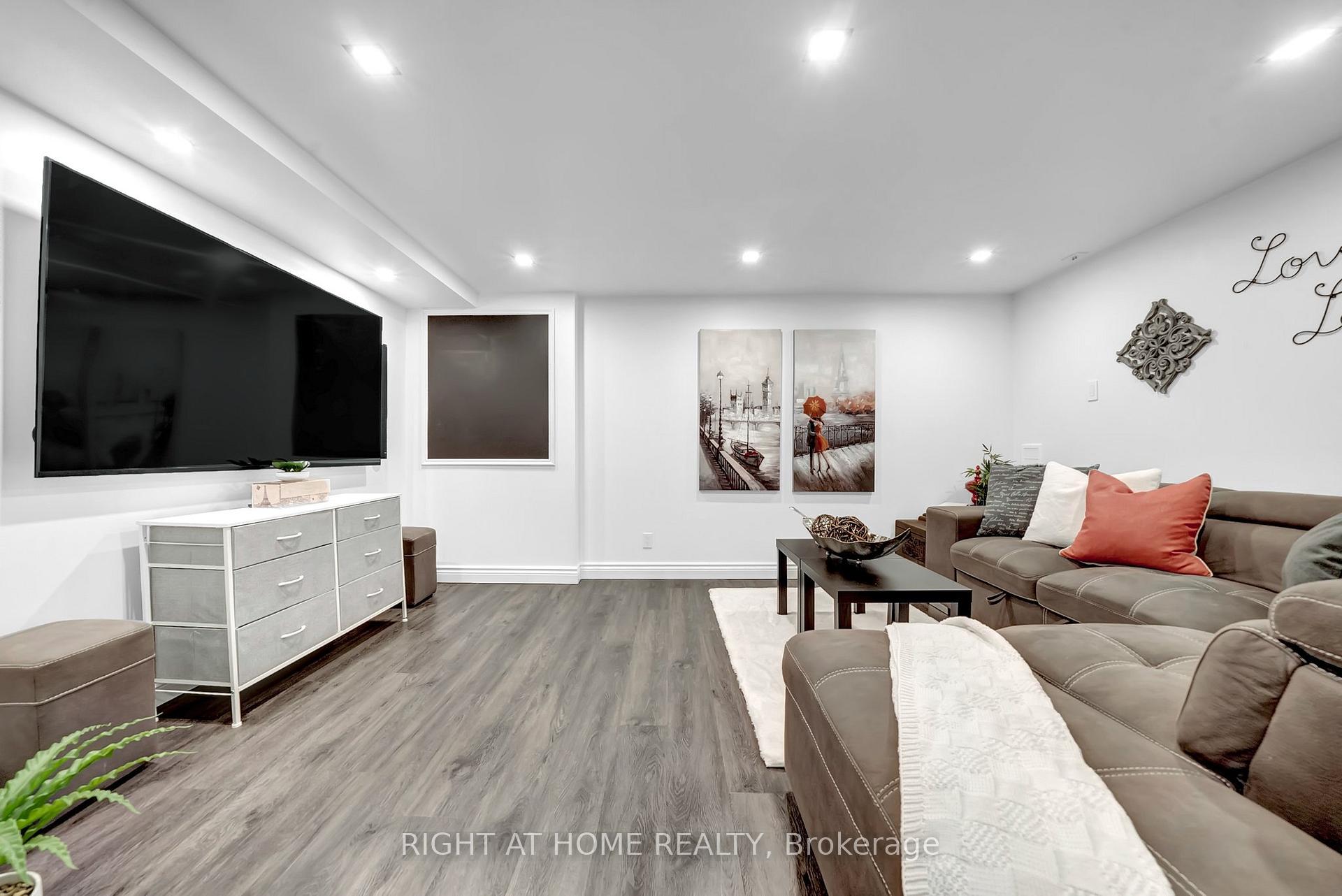 Photo 26 of 18 Landerville Lane, Clarington, Bowmanville — HOMEH