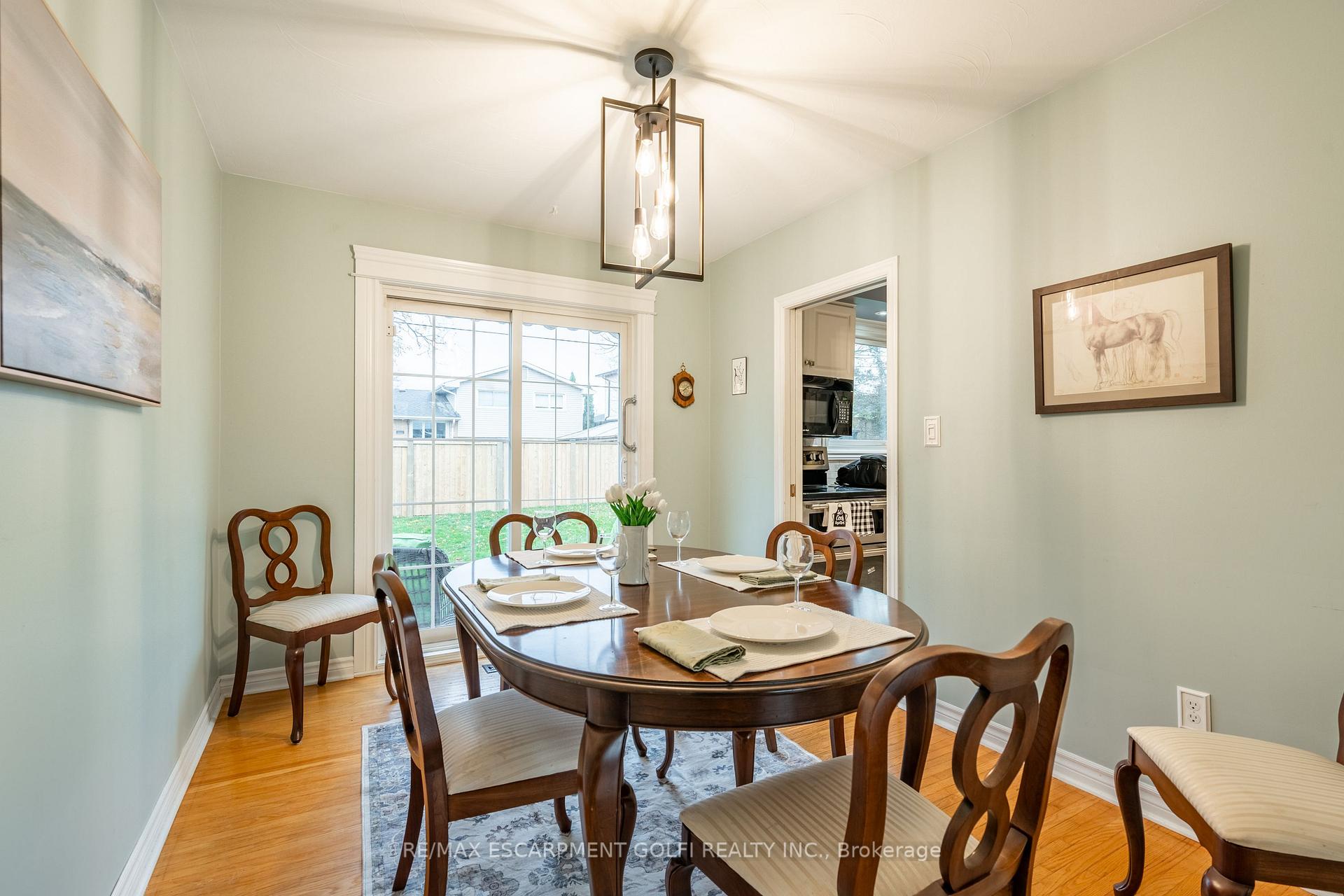 Photo 11 of 29 Sarasota Avenue, Hamilton, Rolston — HOMEH