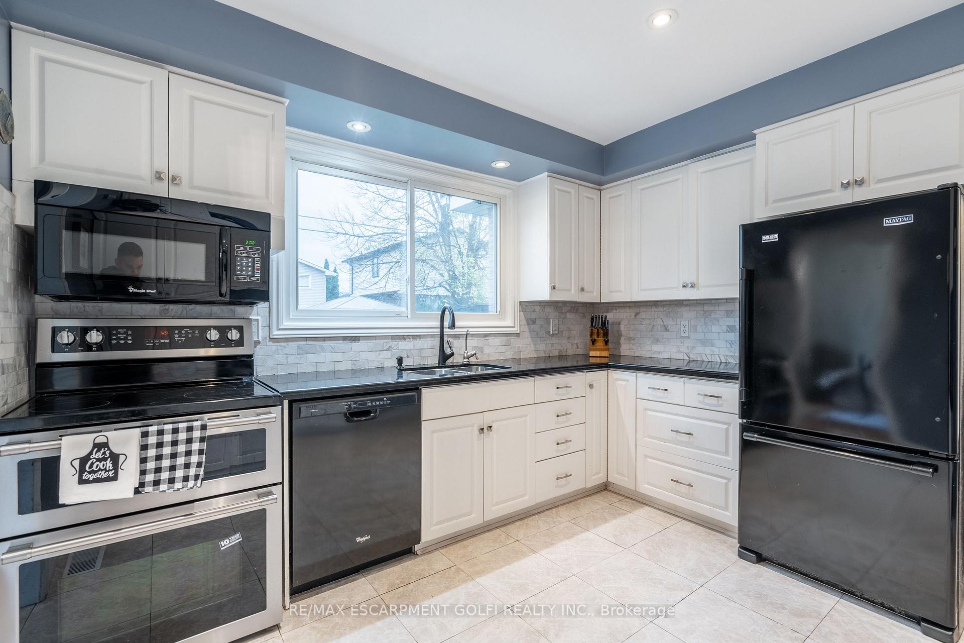 Photo 16 of 29 Sarasota Avenue, Hamilton, Rolston — HOMEH