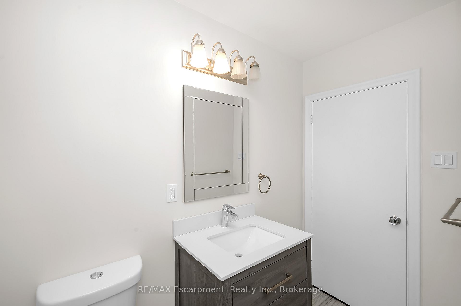 Photo 15 of 2049 Maplewood Drive, Burlington, Brant — HOMEH
