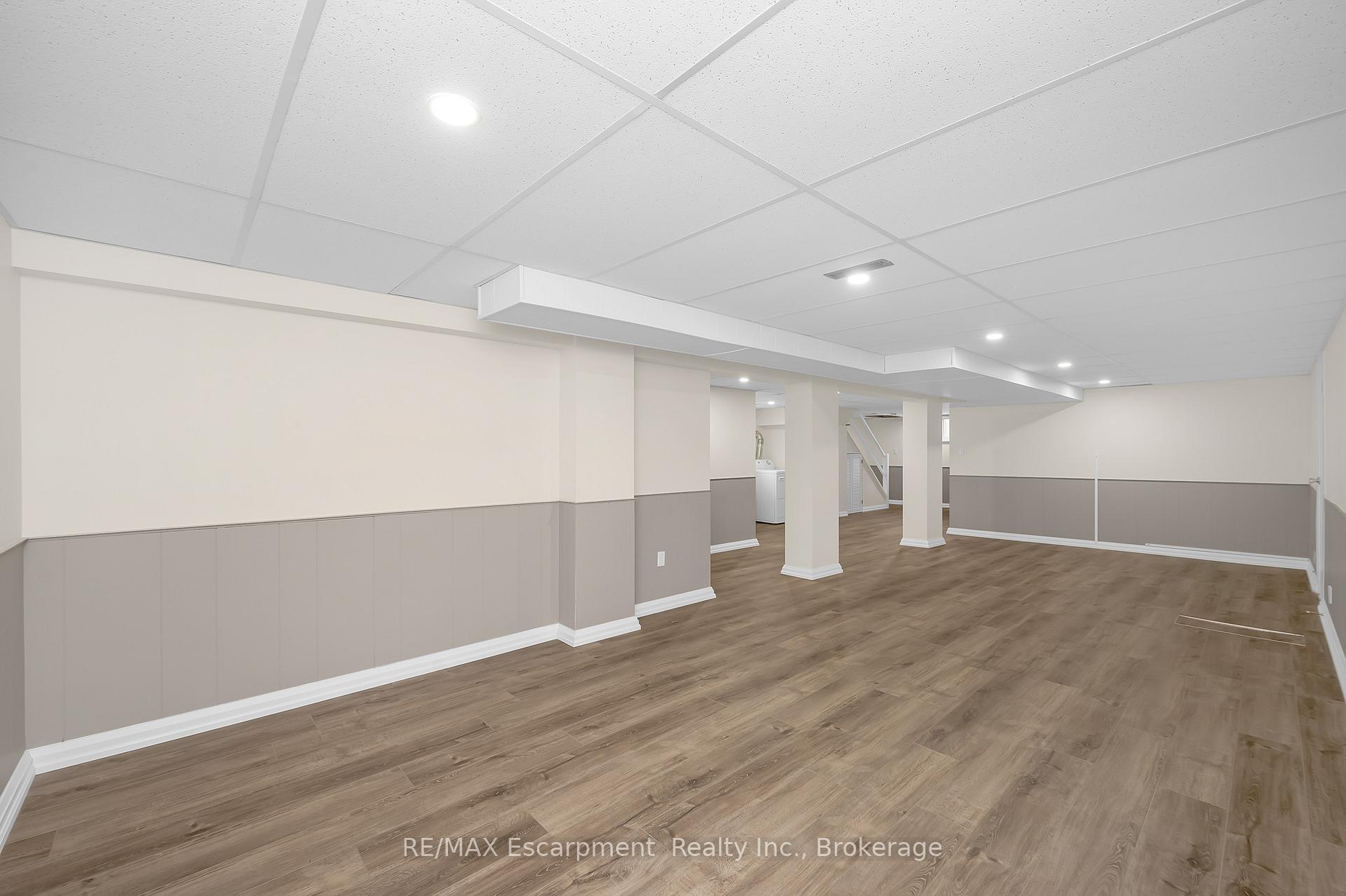 Photo 29 of 2049 Maplewood Drive, Burlington, Brant — HOMEH