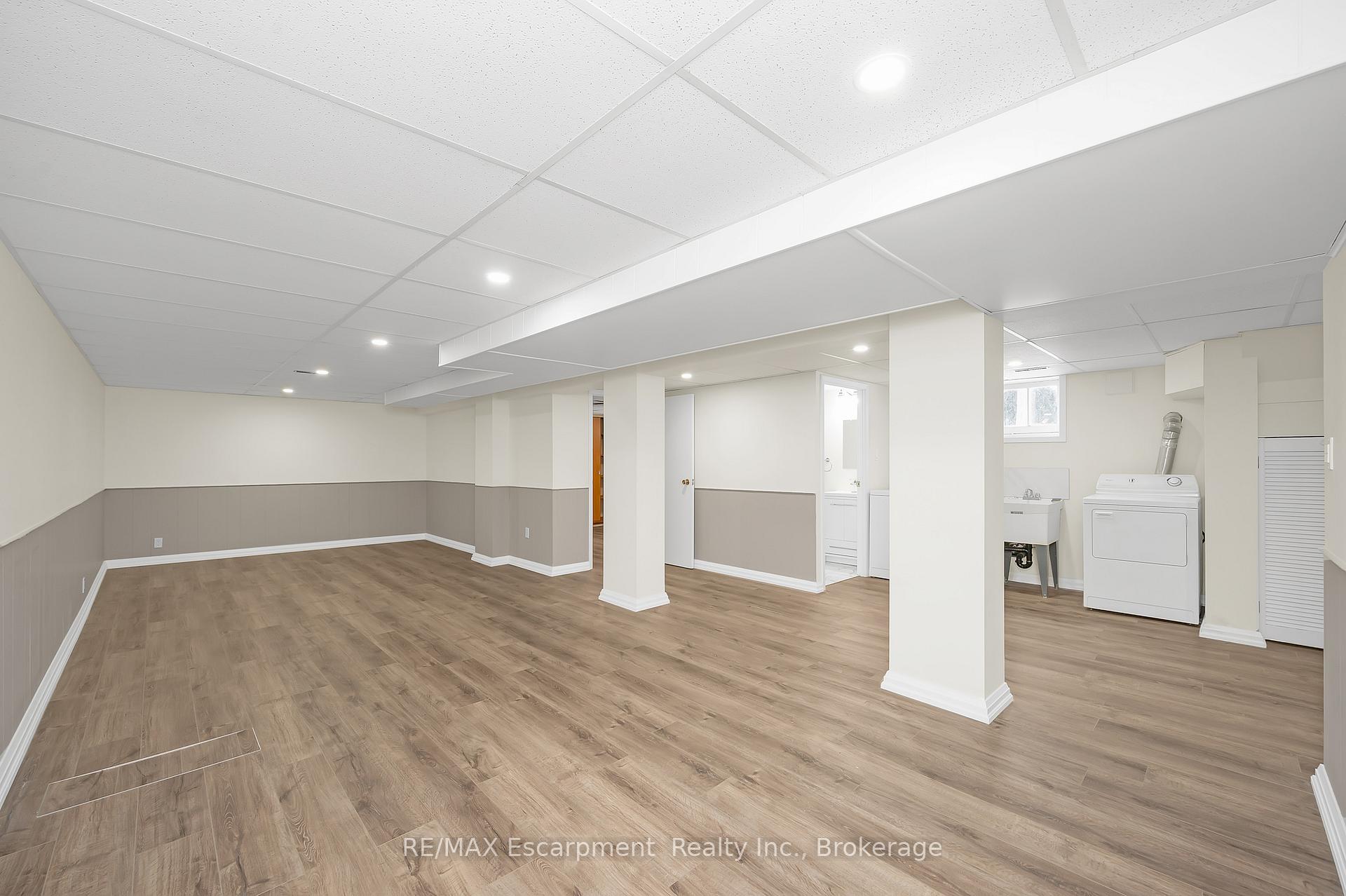 Photo 30 of 2049 Maplewood Drive, Burlington, Brant — HOMEH