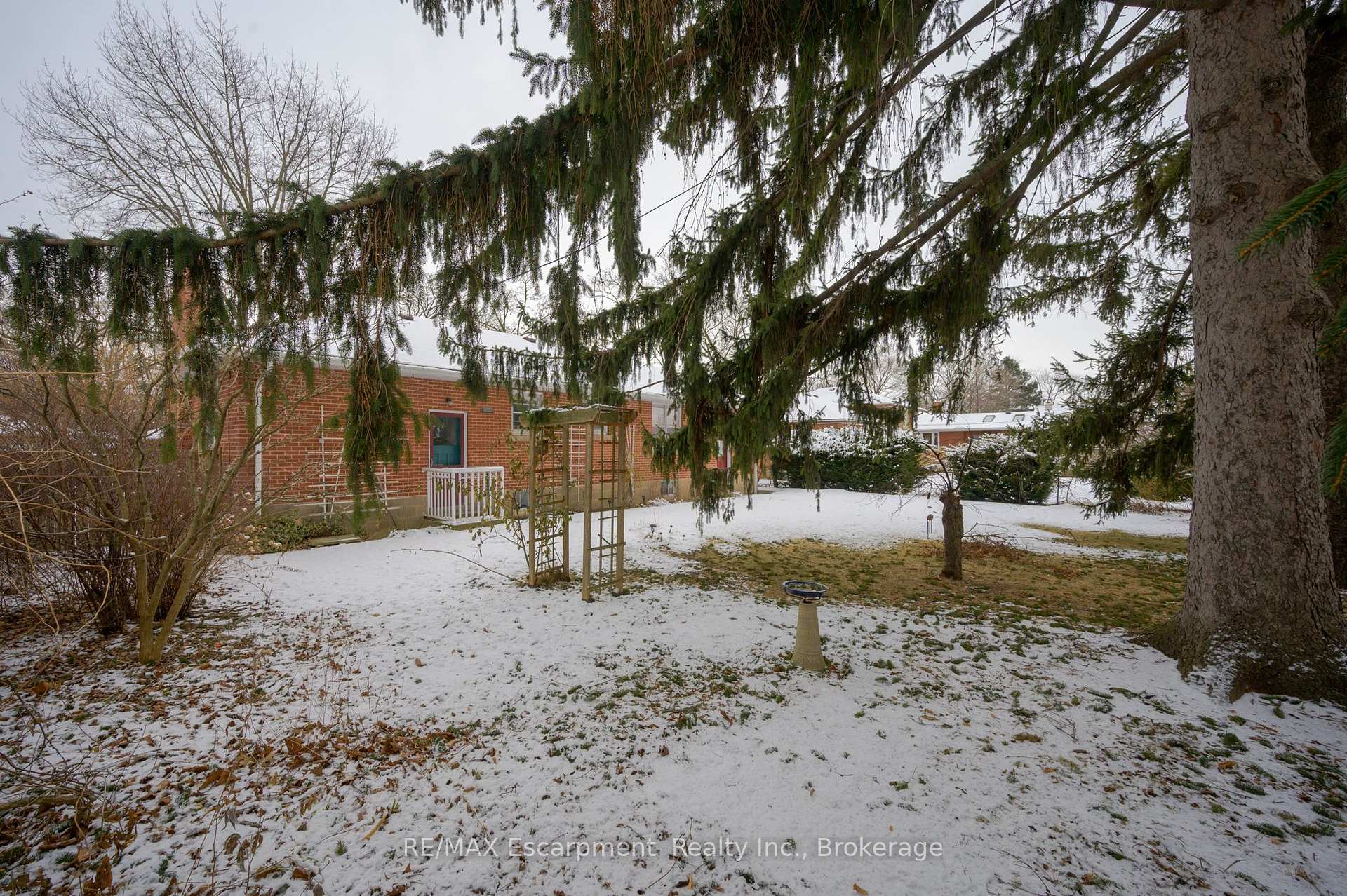 Photo 36 of 2049 Maplewood Drive, Burlington, Brant — HOMEH