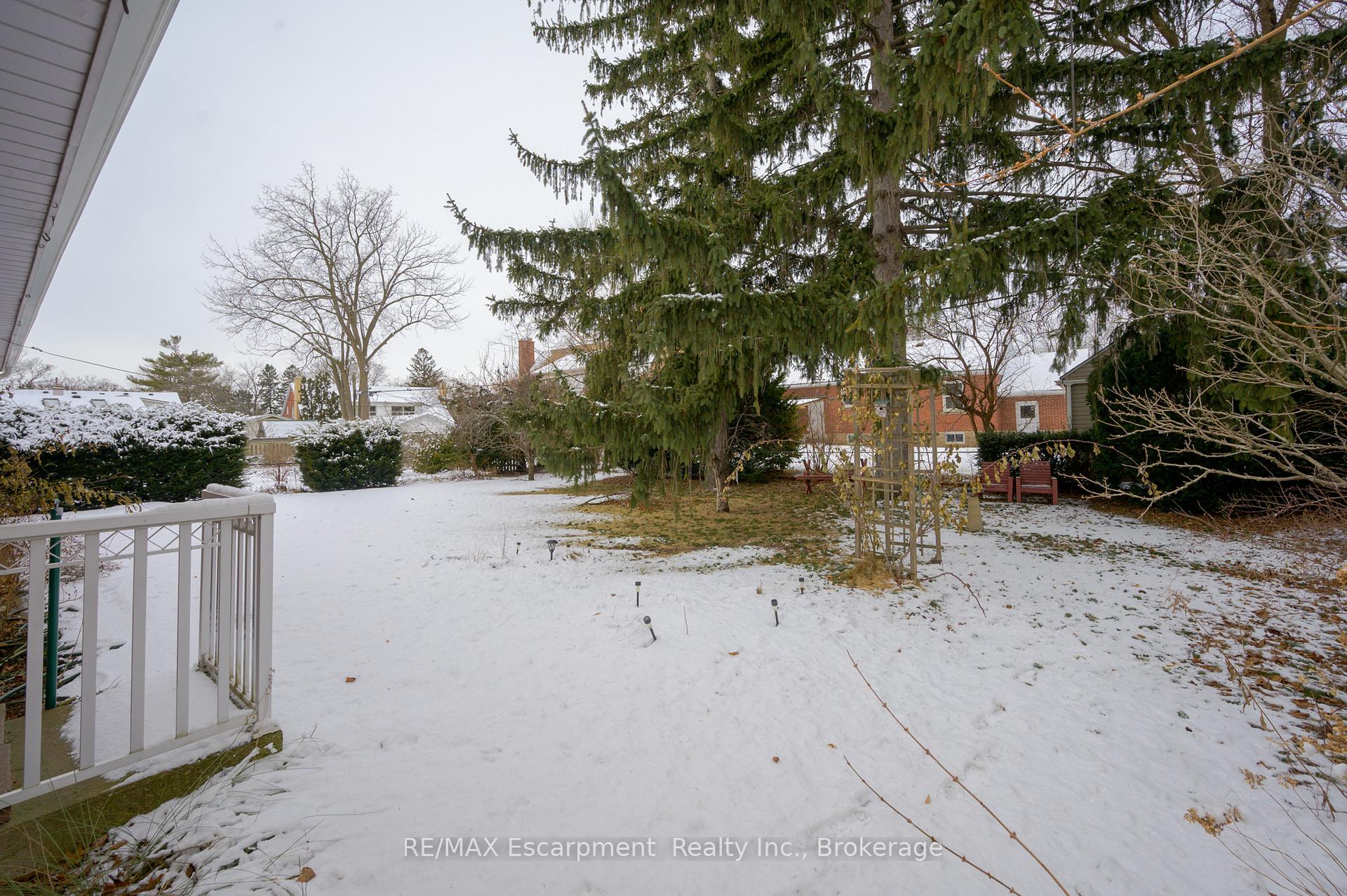 Photo 37 of 2049 Maplewood Drive, Burlington, Brant — HOMEH