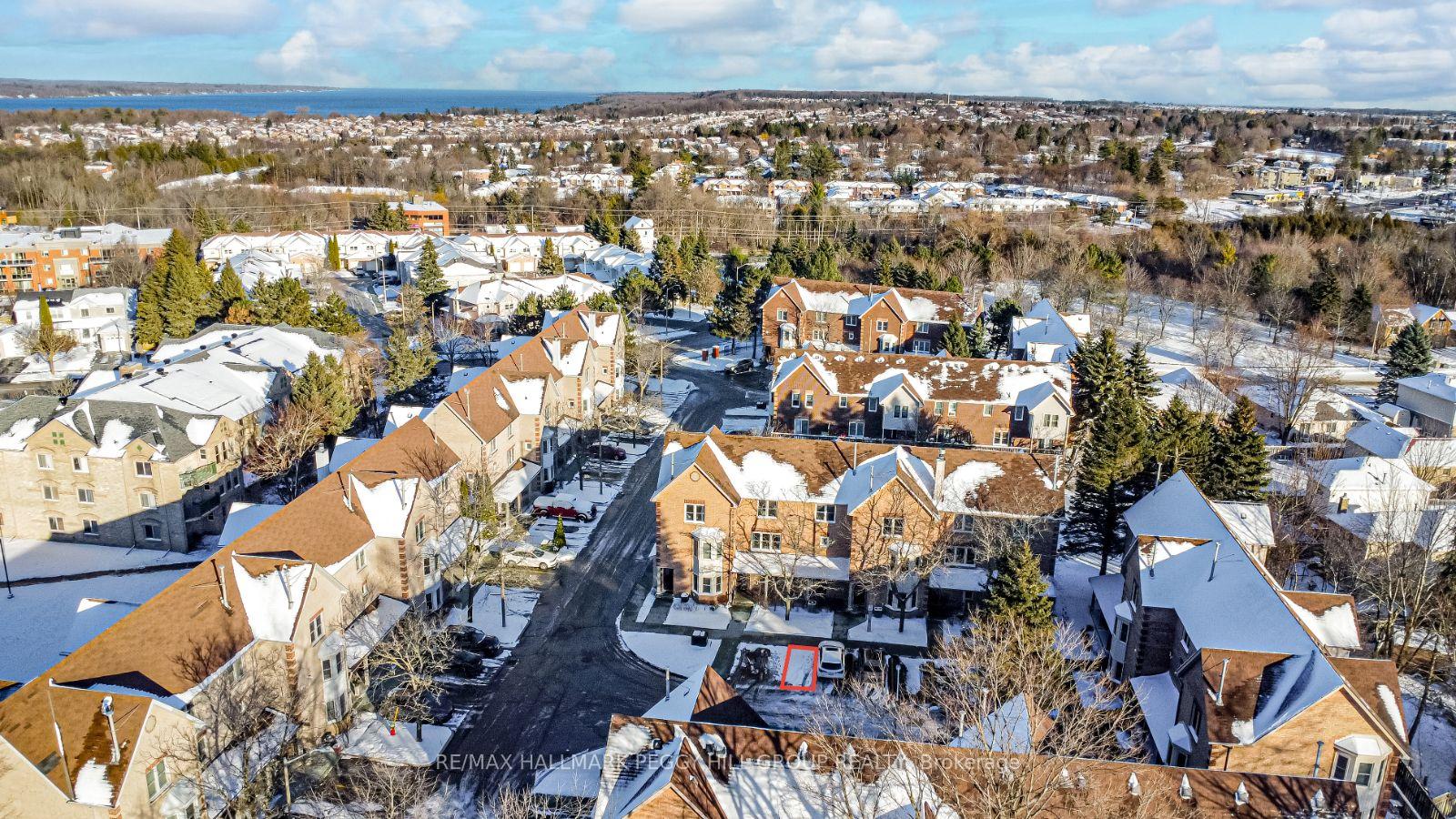 Photo 2 of Unit 35, 119 D'Ambrosio Drive, Barrie, Painswick North — HOMEH