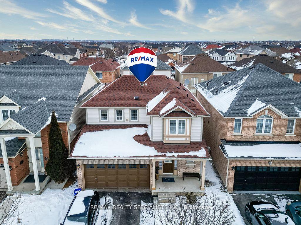 Photo 3 of 17 Edenvalley Road, Brampton, Fletcher's Meadow — HOMEH