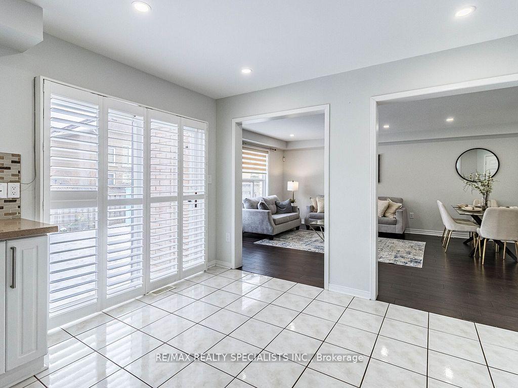 Photo 14 of 17 Edenvalley Road, Brampton, Fletcher's Meadow — HOMEH