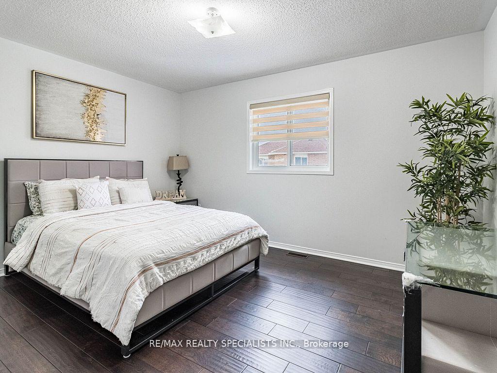 Photo 27 of 17 Edenvalley Road, Brampton, Fletcher's Meadow — HOMEH