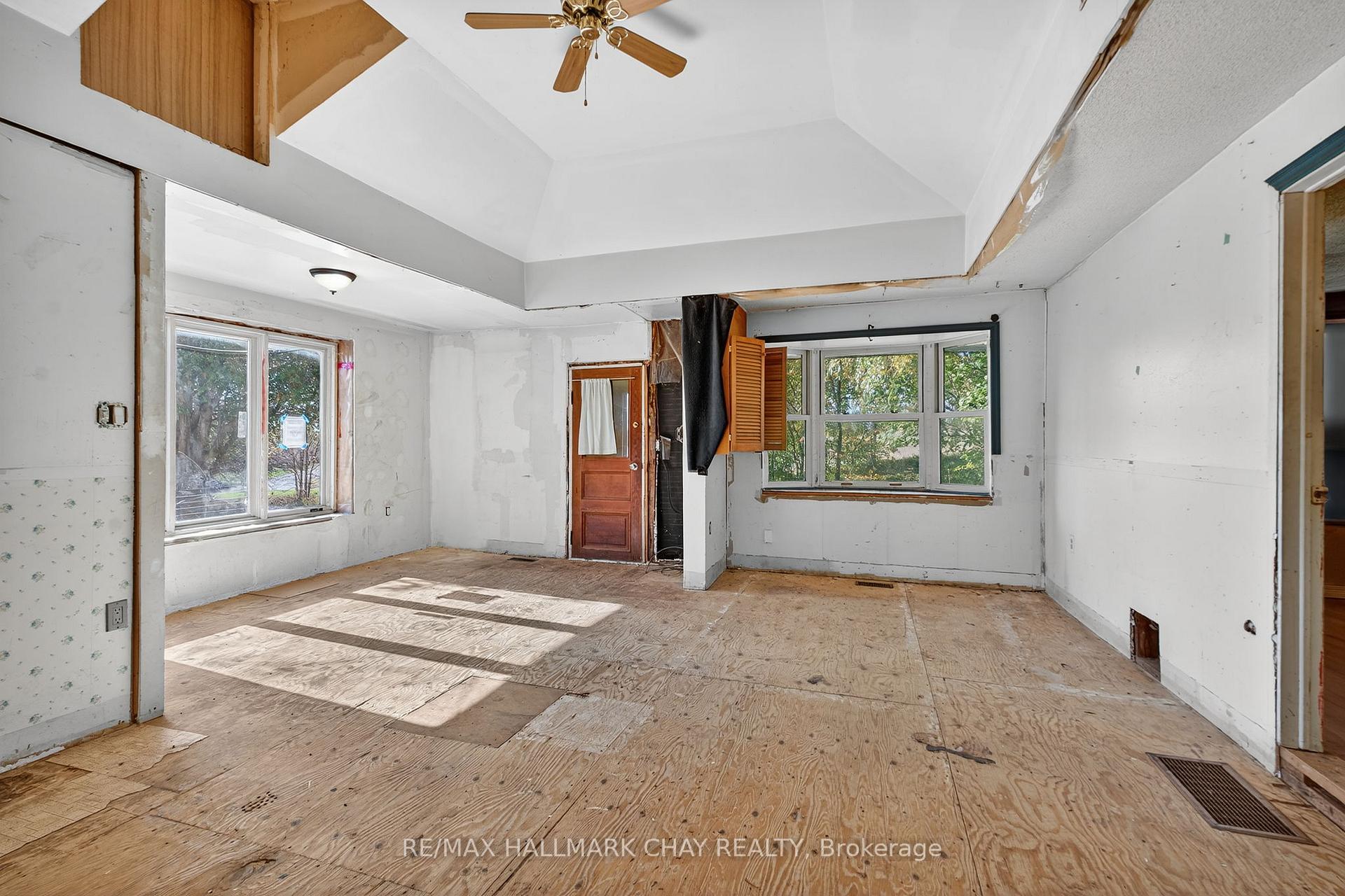 Photo 16 of 4884 Bedford Road, Frontenac, Frontenac South — HOMEH