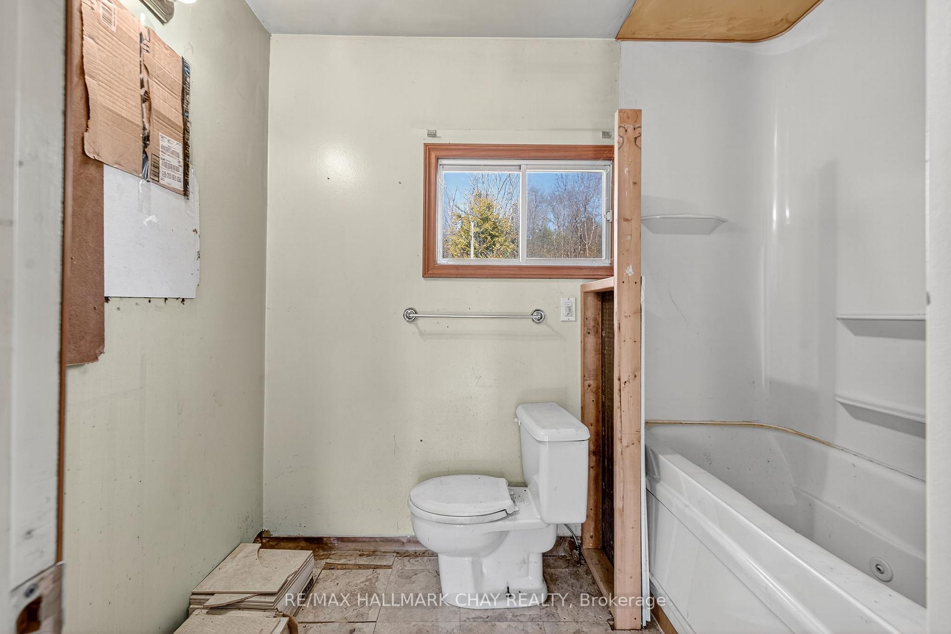 Photo 21 of 4884 Bedford Road, Frontenac, Frontenac South — HOMEH