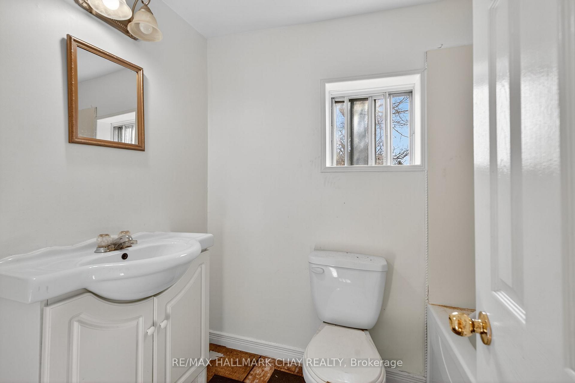 Photo 23 of 4884 Bedford Road, Frontenac, Frontenac South — HOMEH