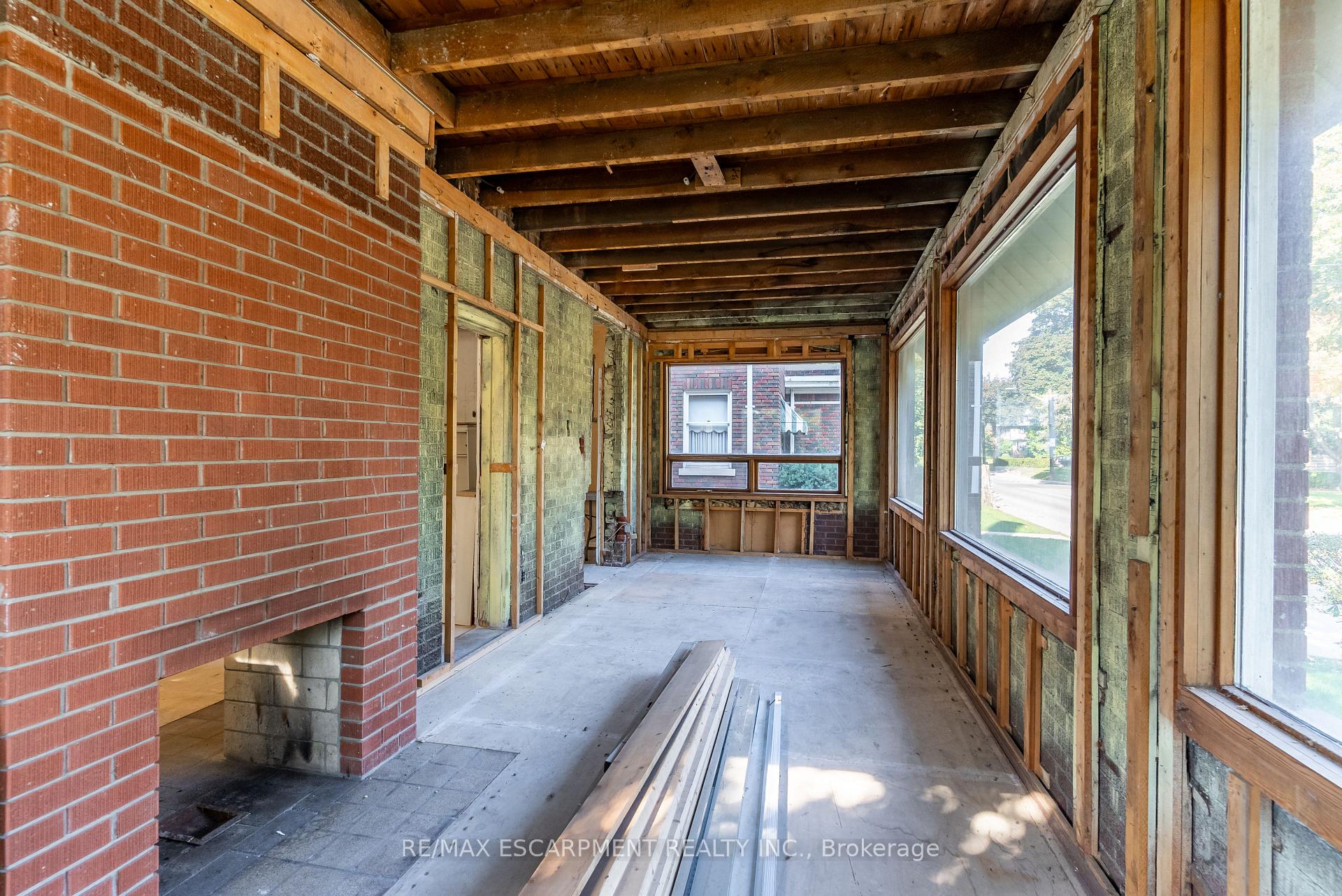 Photo 5 of 170 St. Clair Boulevard, Hamilton, St. Clair — HOMEH