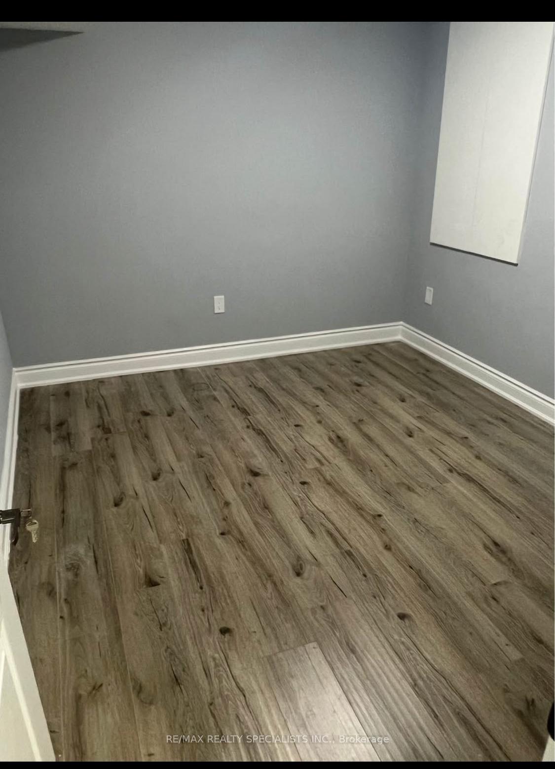 Photo 3 of Unit Bsmt, 22 Edenvalley Road, Brampton, Fletcher's Meadow — HOMEH