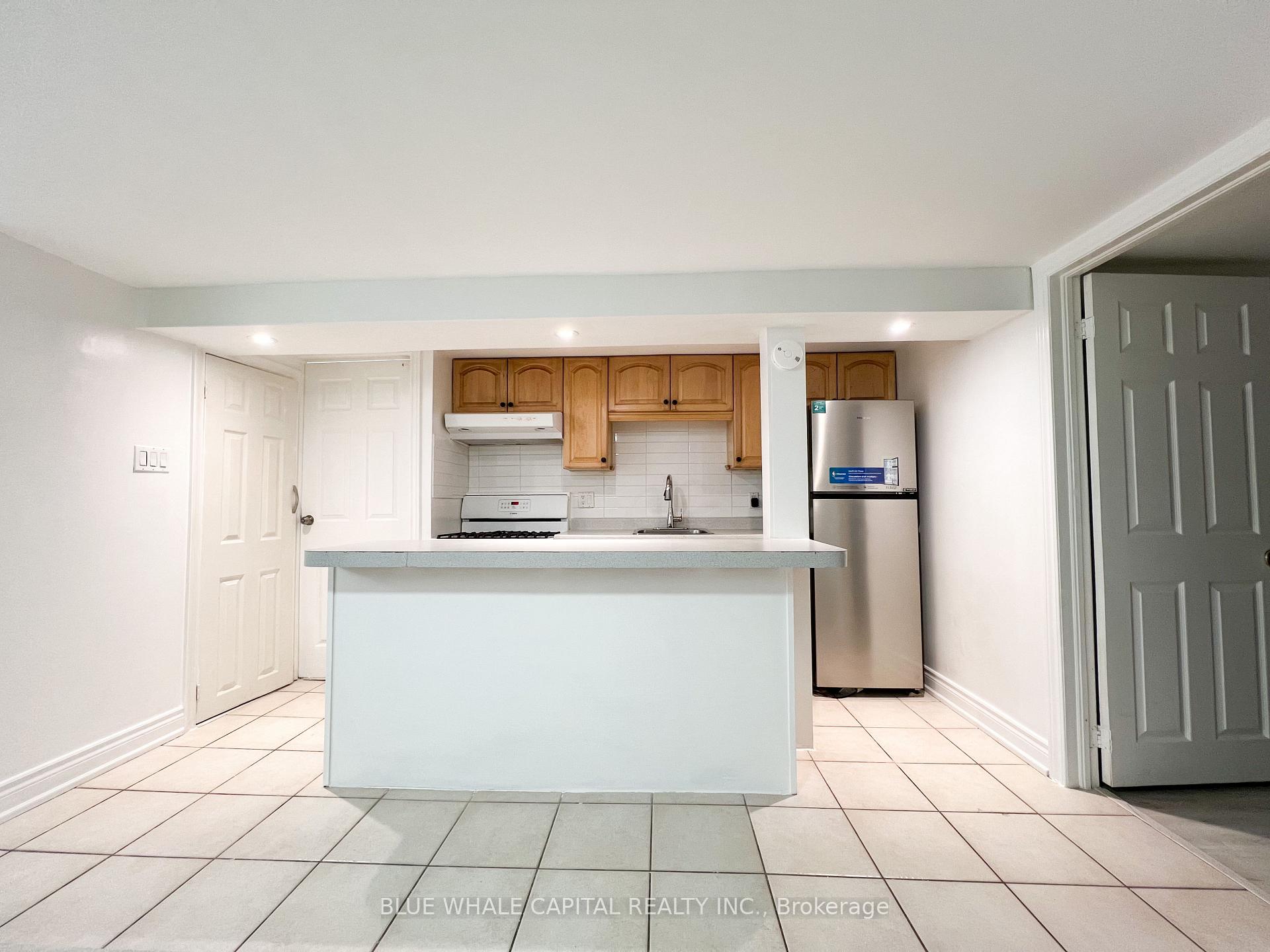 Photo 5 of Unit Basement A, 69 Davis Road, Aurora, Aurora Highlands — HOMEH