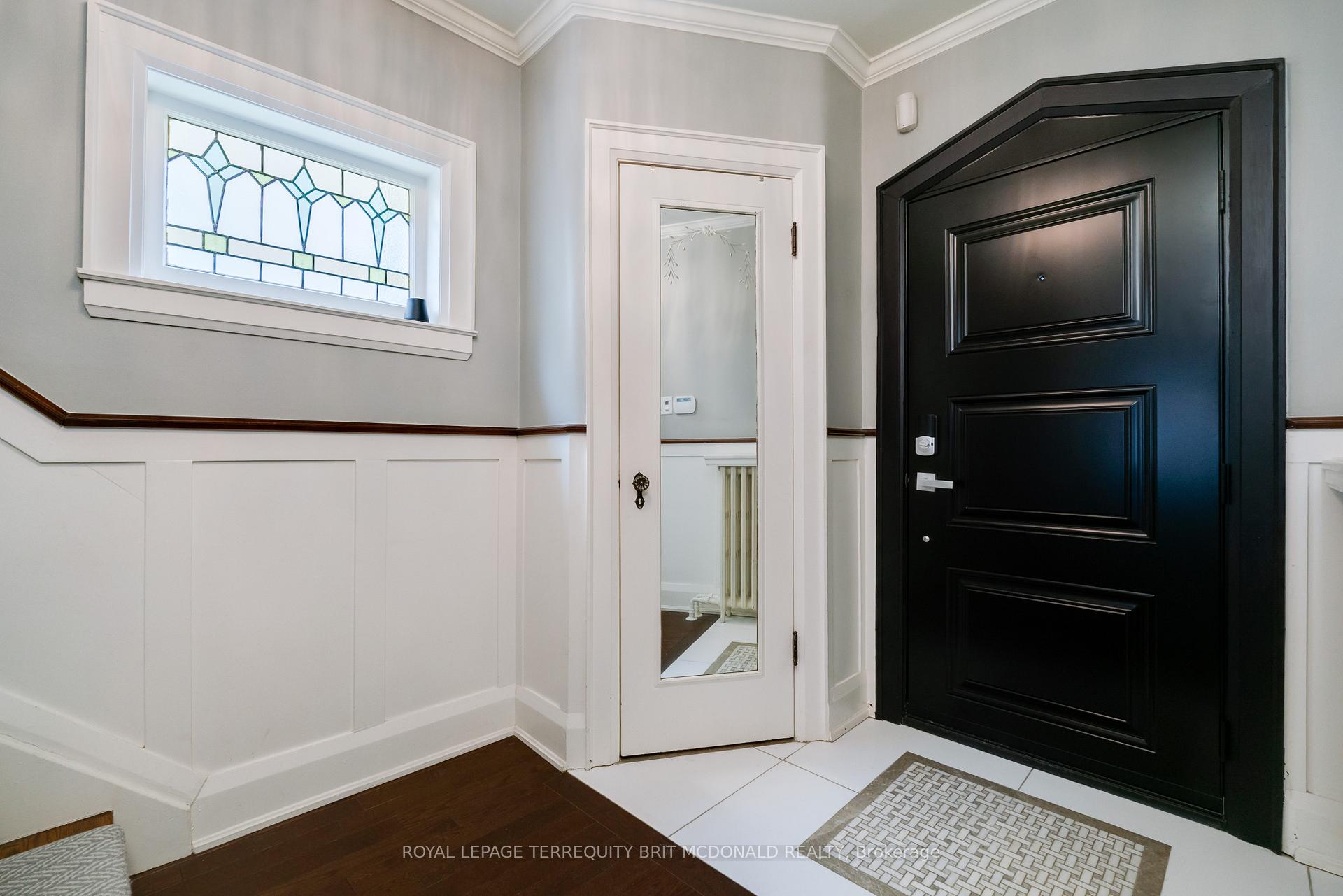 Photo 2 of 125 Chaplin Crescent, Toronto, Forest Hill South — HOMEH