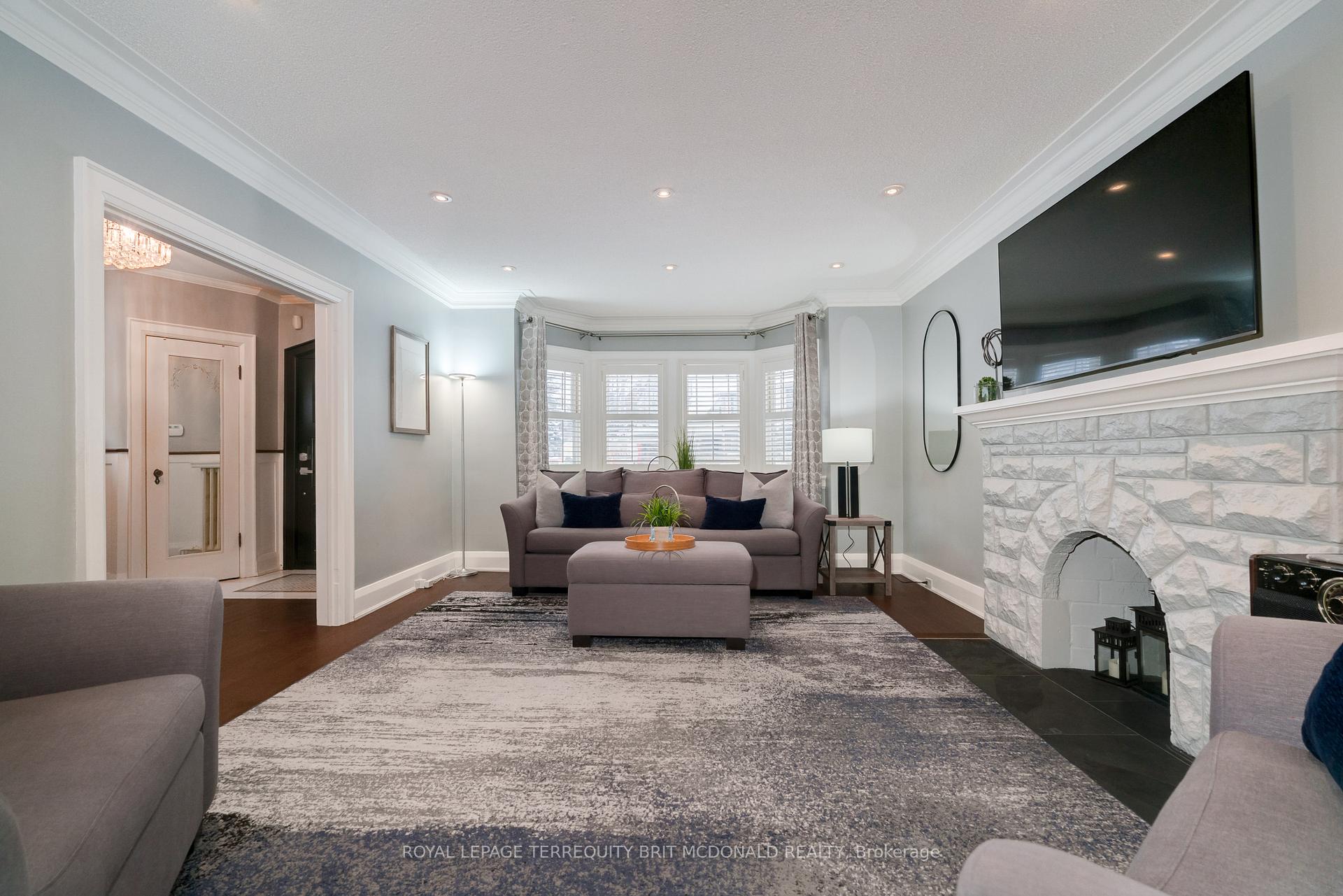 Photo 7 of 125 Chaplin Crescent, Toronto, Forest Hill South — HOMEH