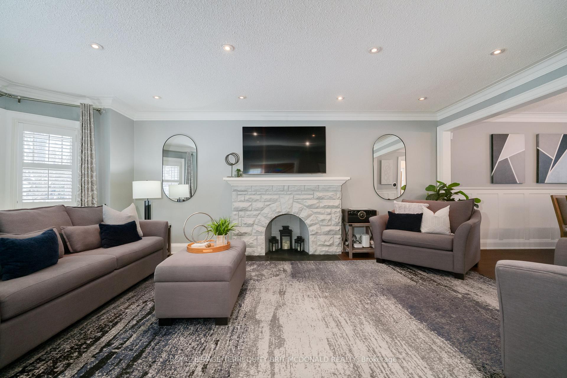 Photo 11 of 125 Chaplin Crescent, Toronto, Forest Hill South — HOMEH