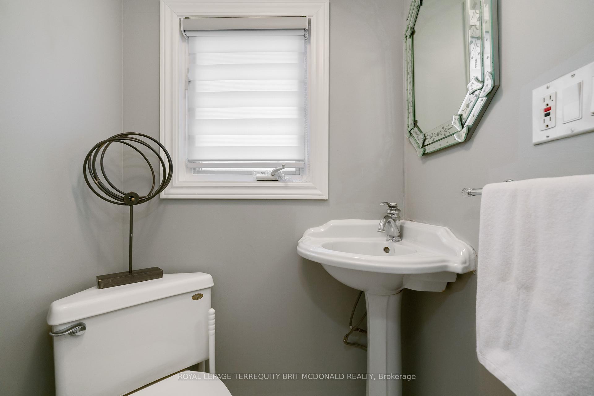 Photo 16 of 125 Chaplin Crescent, Toronto, Forest Hill South — HOMEH