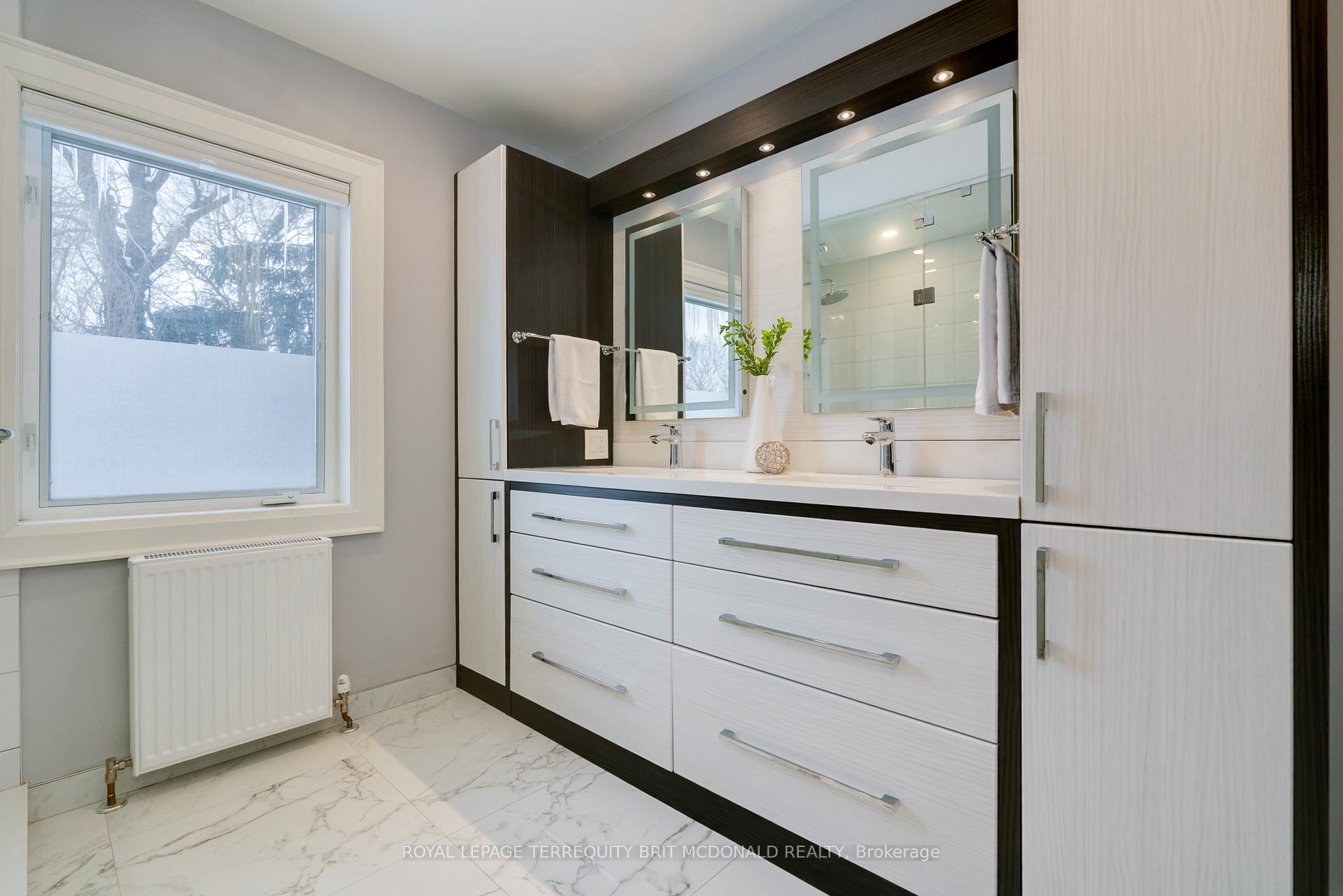 Photo 22 of 125 Chaplin Crescent, Toronto, Forest Hill South — HOMEH