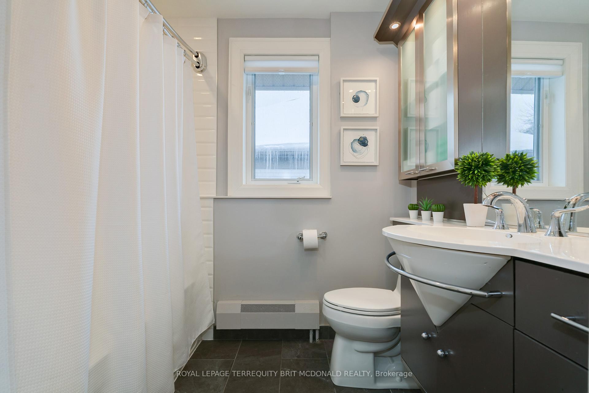 Photo 34 of 125 Chaplin Crescent, Toronto, Forest Hill South — HOMEH