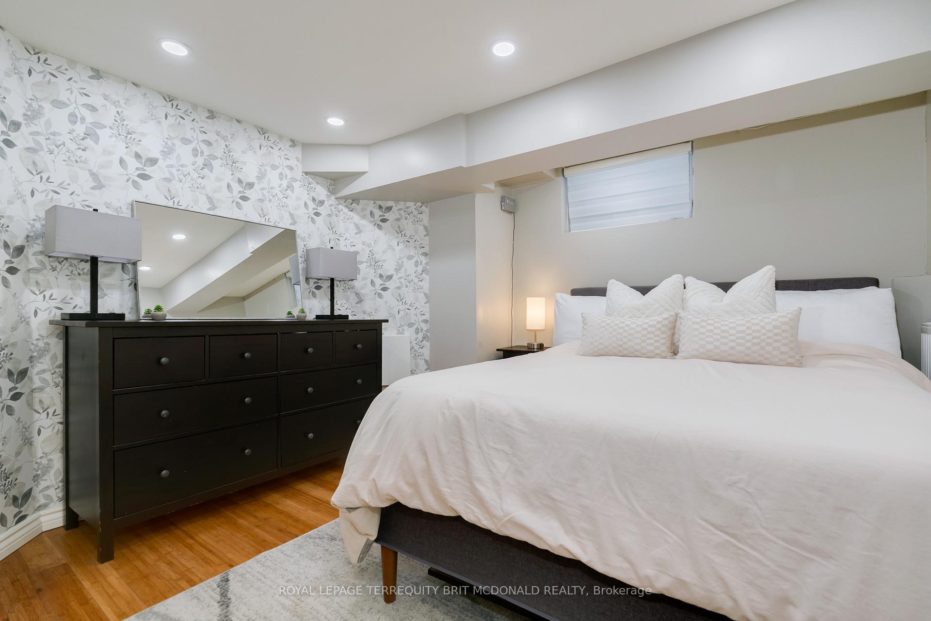 Photo 29 of 125 Chaplin Crescent, Toronto, Forest Hill South — HOMEH