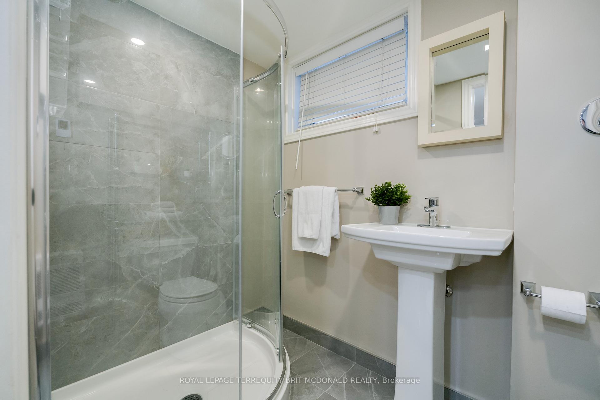 Photo 42 of 125 Chaplin Crescent, Toronto, Forest Hill South — HOMEH