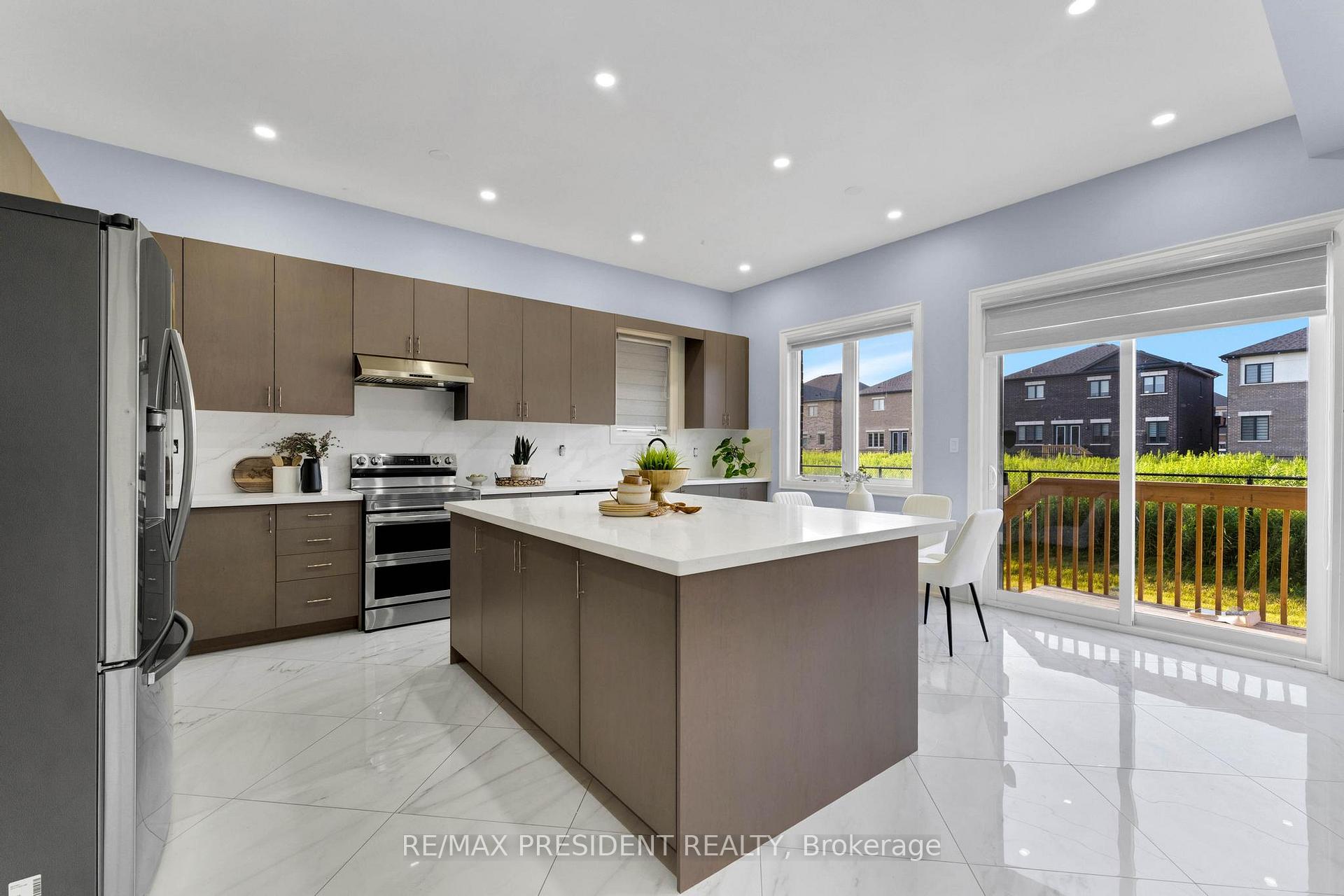 Photo 10 of 223 Granite Ridge Trail, Hamilton, Waterdown — HOMEH
