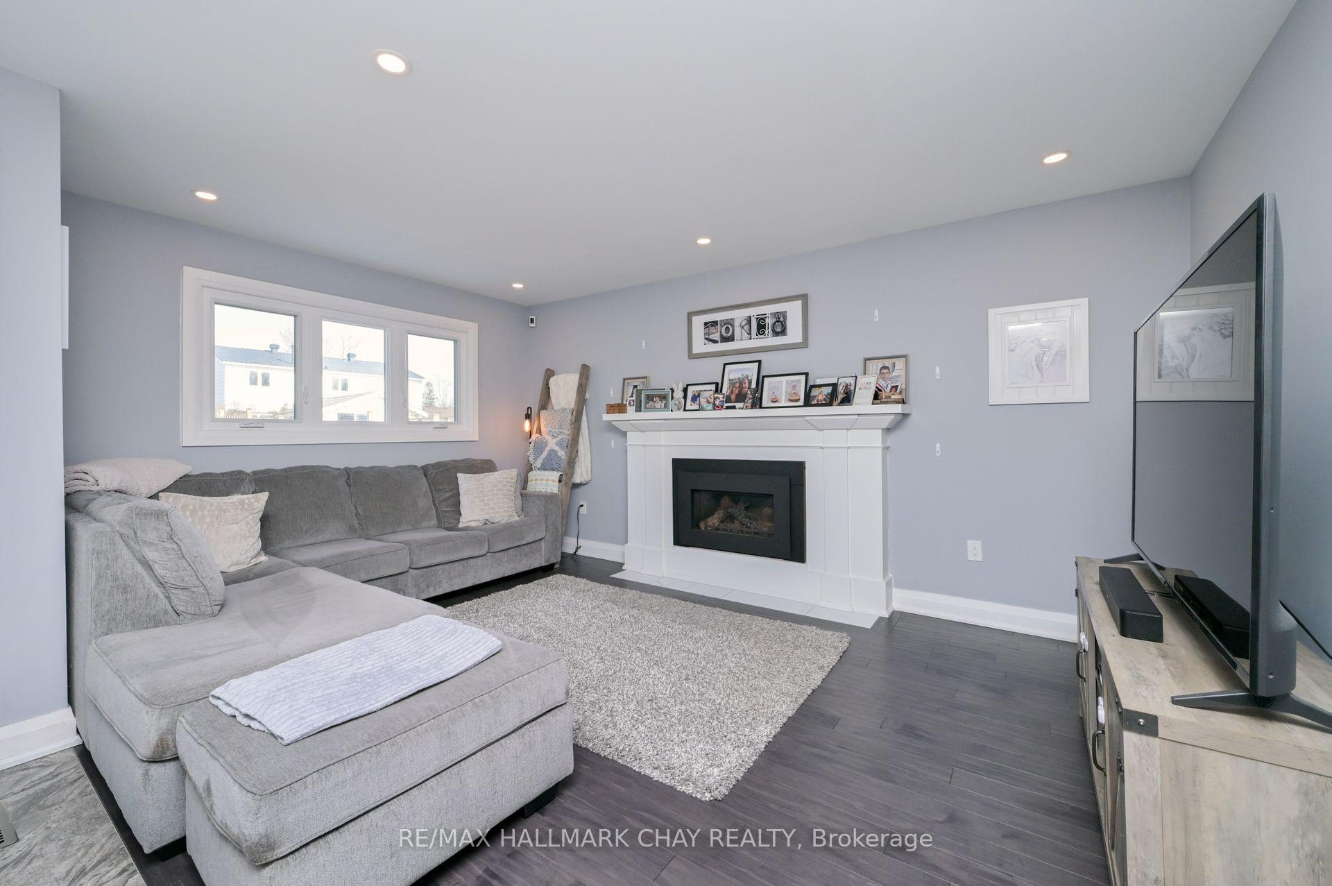 Photo 15 of 4 McKeown Street, New Tecumseth, Beeton — HOMEH
