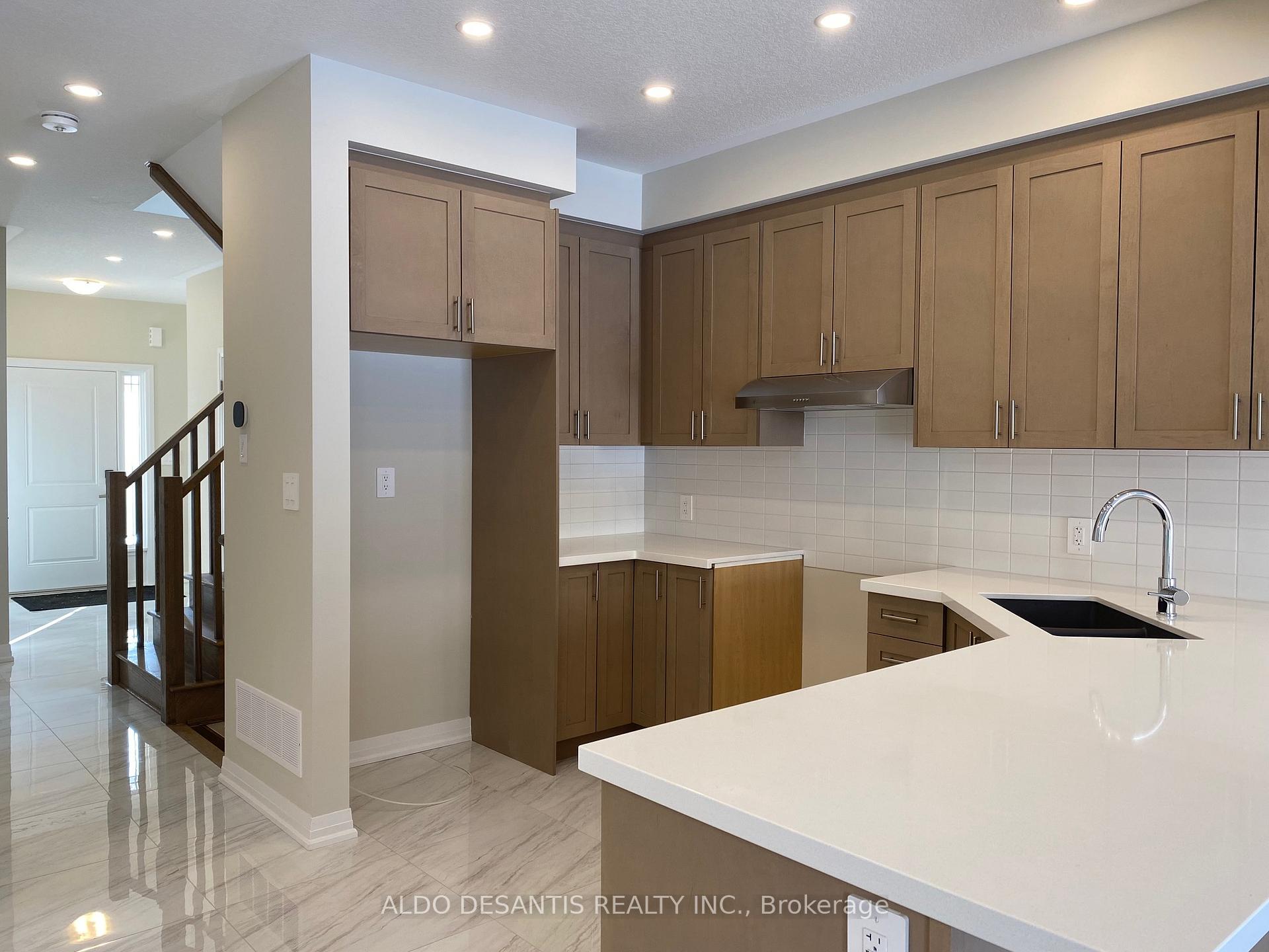 Photo 8 of 244 Rockledge Drive, Hamilton, Hannon — HOMEH