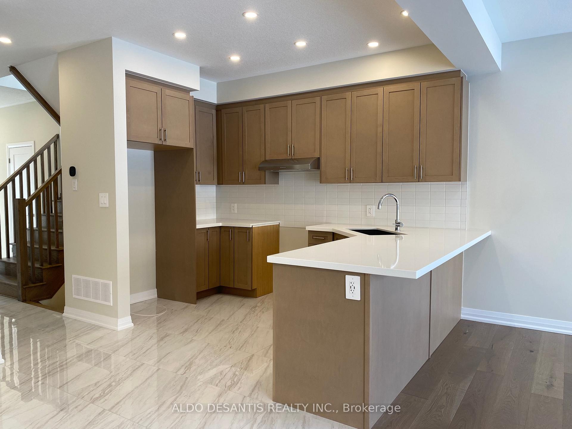 Photo 18 of 244 Rockledge Drive, Hamilton, Hannon — HOMEH