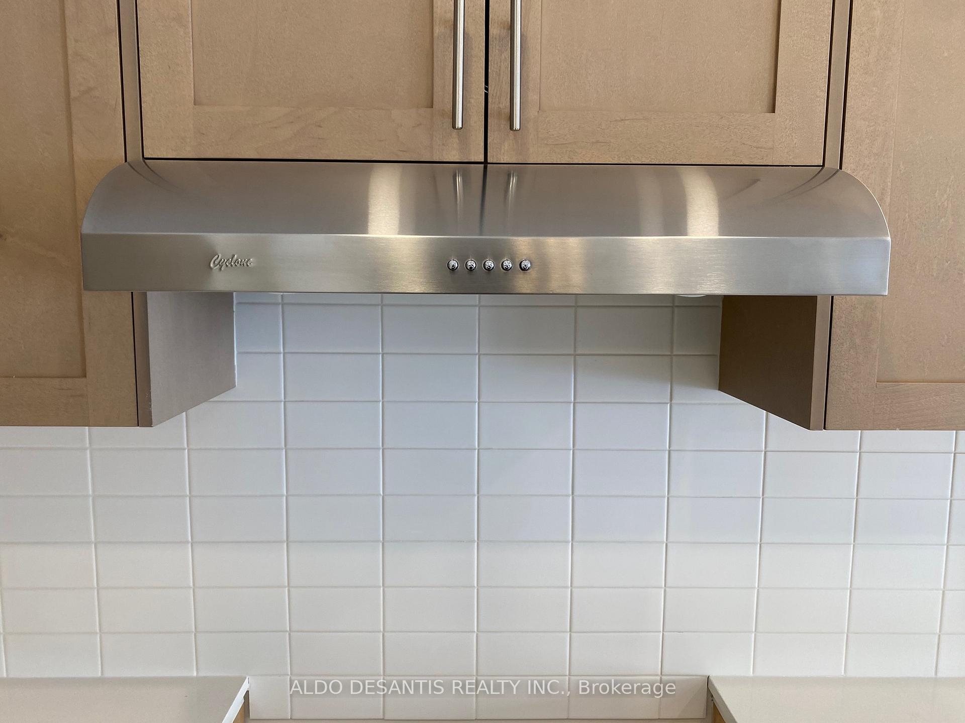 Photo 10 of 244 Rockledge Drive, Hamilton, Hannon — HOMEH