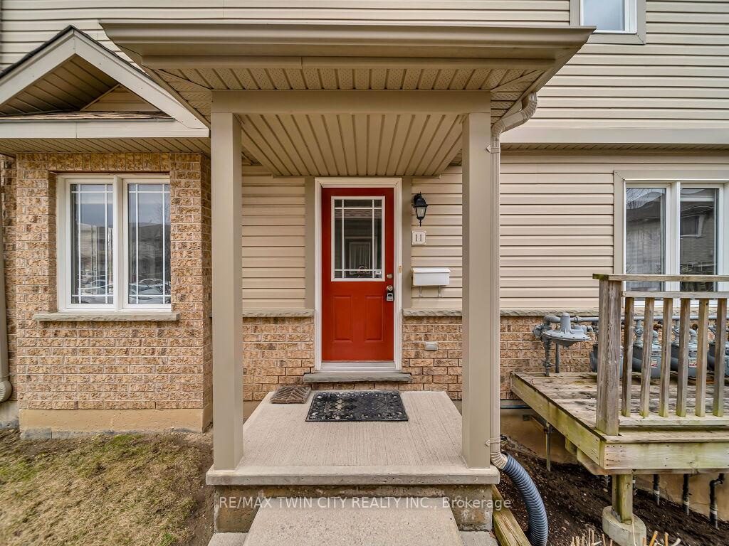 Photo 3 of Unit #11, 535 Windflower Crescent, Kitchener, Larentian West — HOMEH