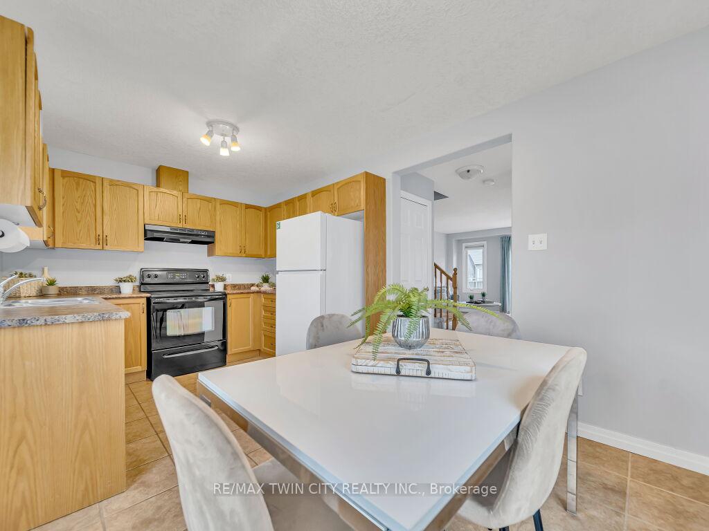 Photo 7 of Unit #11, 535 Windflower Crescent, Kitchener, Larentian West — HOMEH