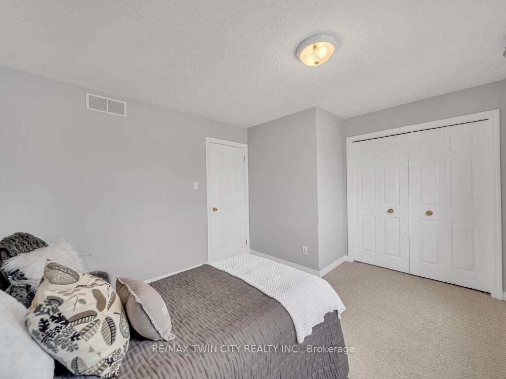 Photo 24 of Unit #11, 535 Windflower Crescent, Kitchener, Larentian West — HOMEH