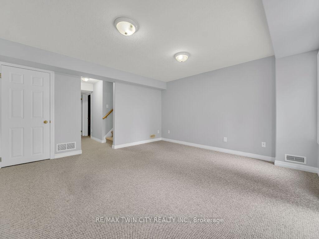 Photo 18 of Unit #11, 535 Windflower Crescent, Kitchener, Larentian West — HOMEH