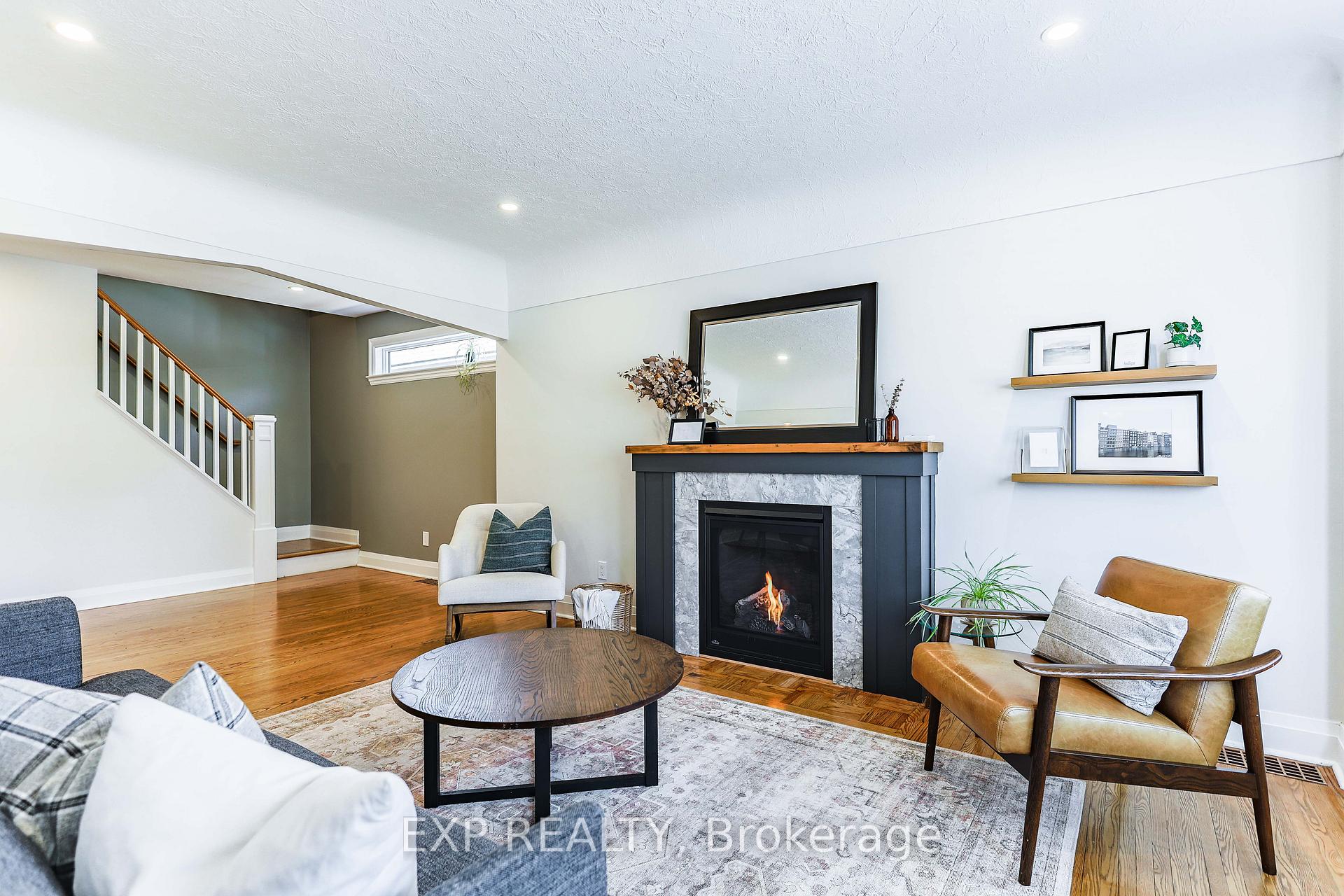 Photo 8 of 17 Edgevale Road, Hamilton, Westdale — HOMEH