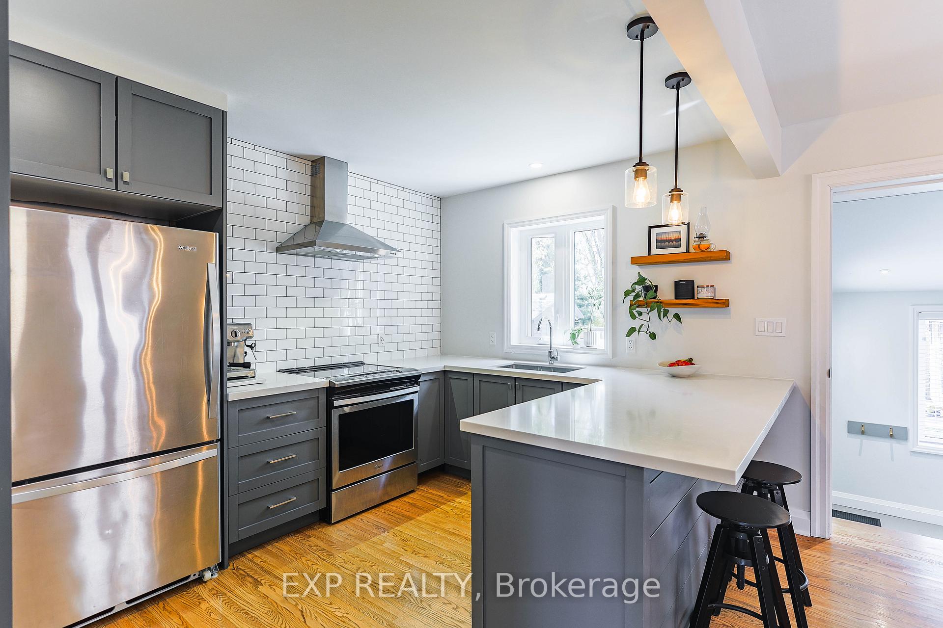 Photo 12 of 17 Edgevale Road, Hamilton, Westdale — HOMEH