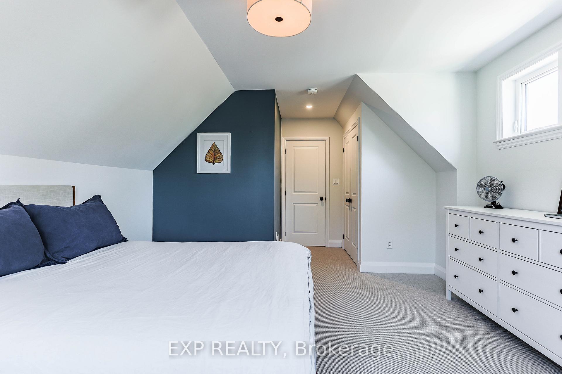 Photo 22 of 17 Edgevale Road, Hamilton, Westdale — HOMEH