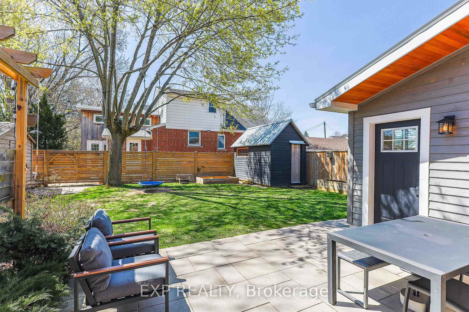 Photo 36 of 17 Edgevale Road, Hamilton, Westdale — HOMEH