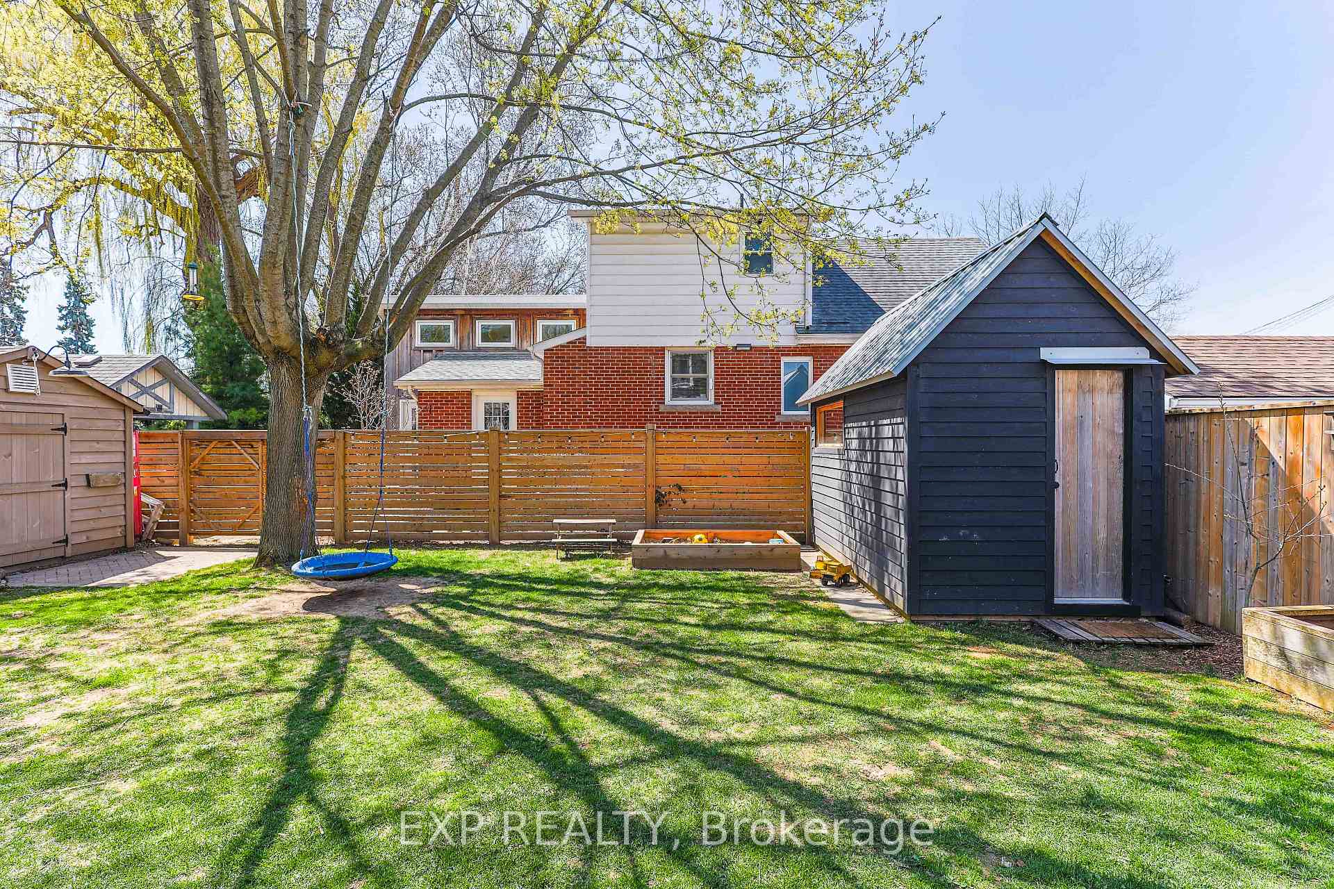 Photo 42 of 17 Edgevale Road, Hamilton, Westdale — HOMEH