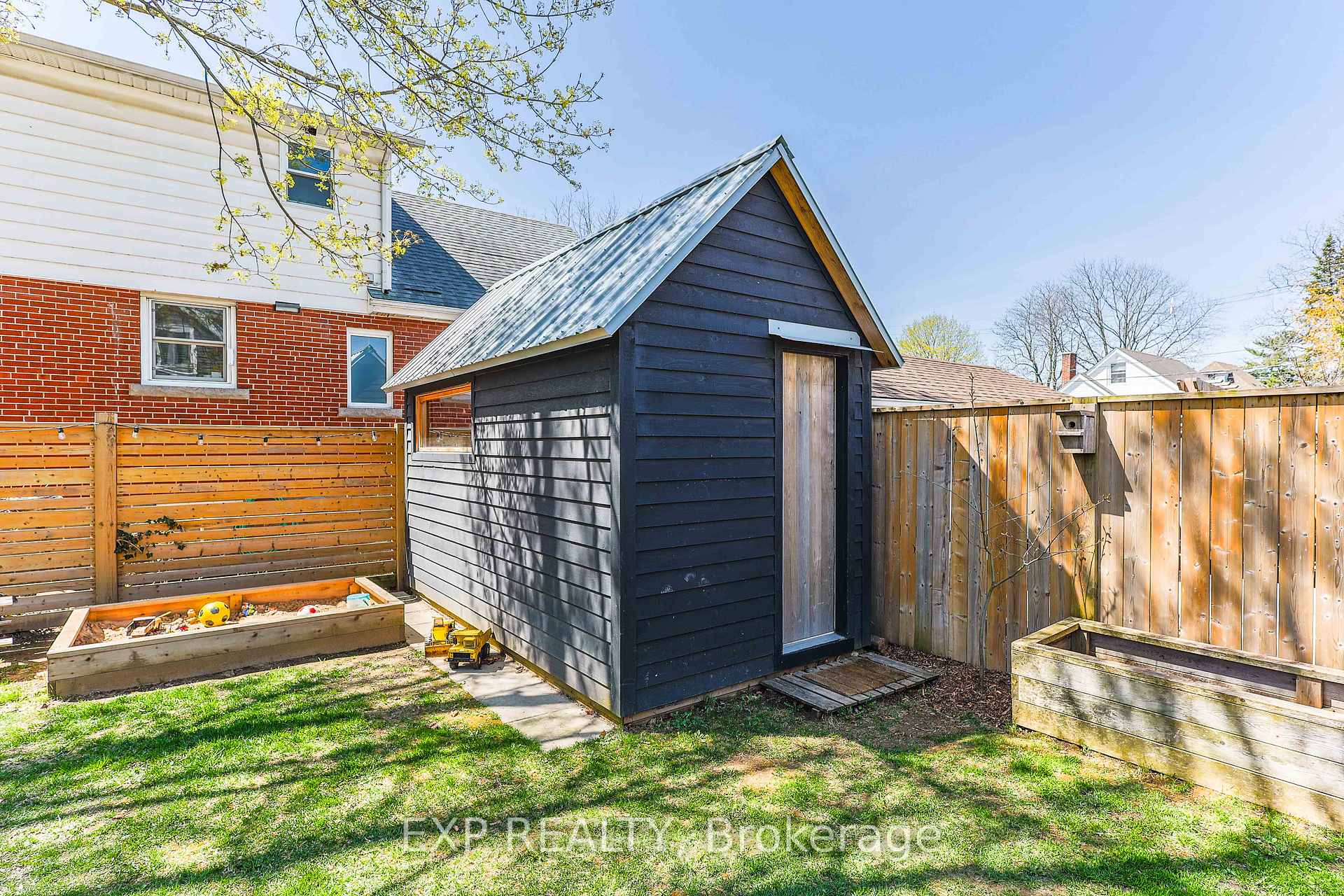 Photo 39 of 17 Edgevale Road, Hamilton, Westdale — HOMEH
